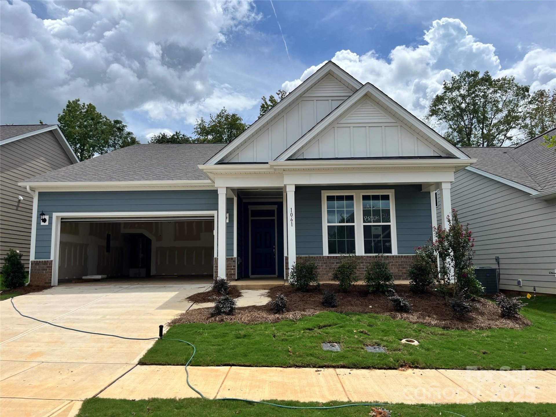 1061 Mapletree Lane