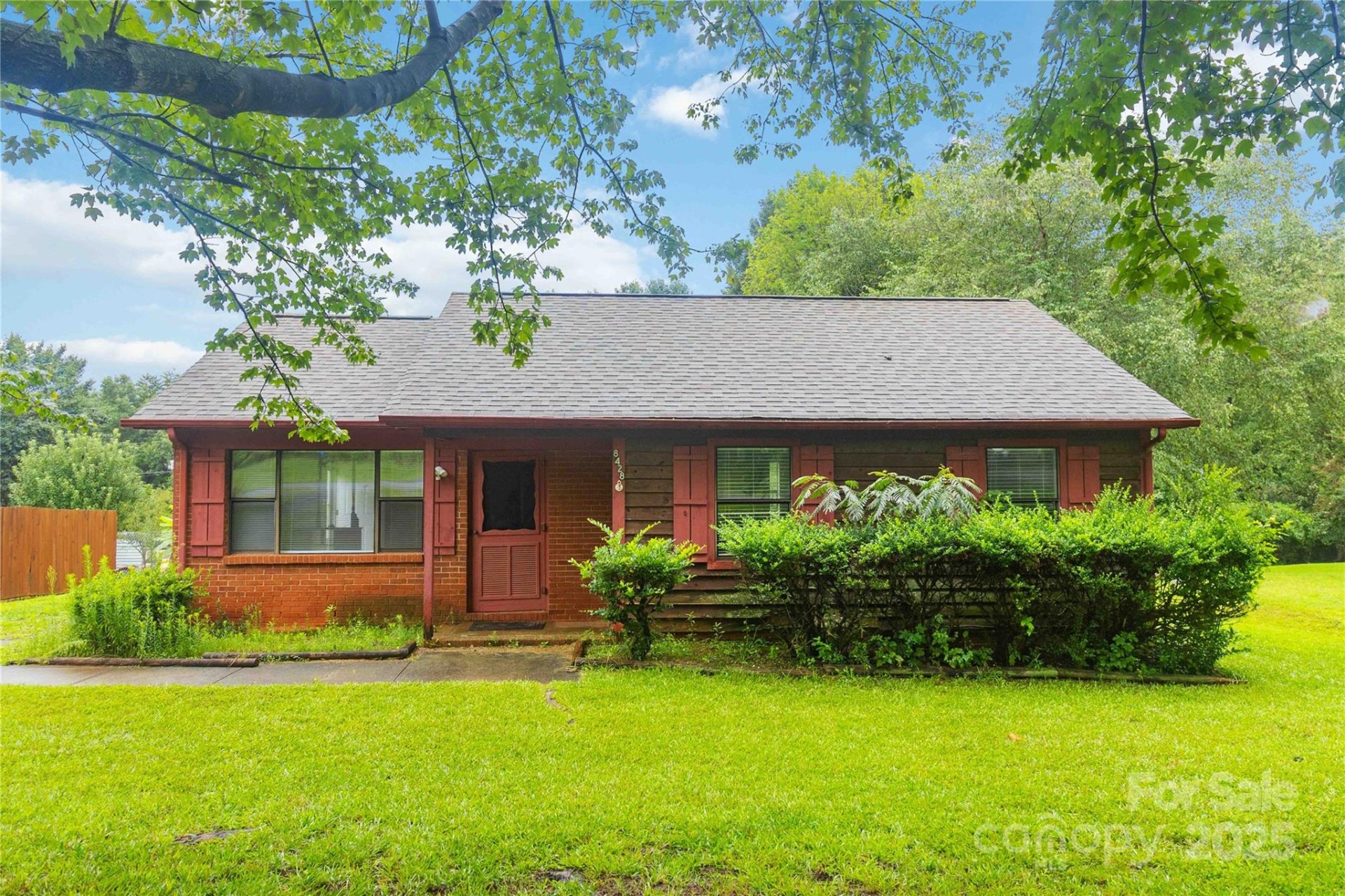 Property image 3 at 8428 Clear Meadow Lane, Charlotte, NC 28227