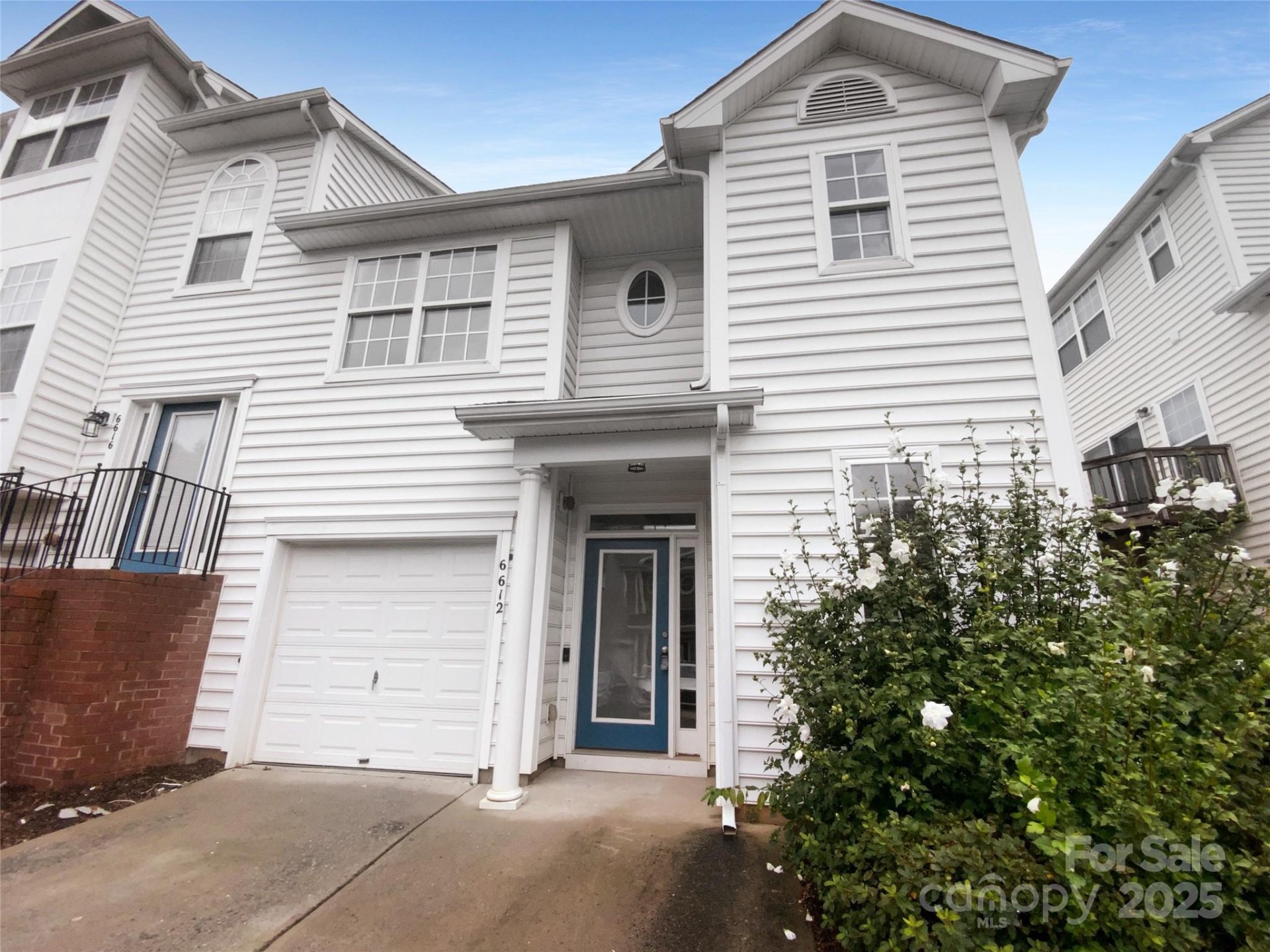 Avalon at Mallard Creek, Charlotte Community