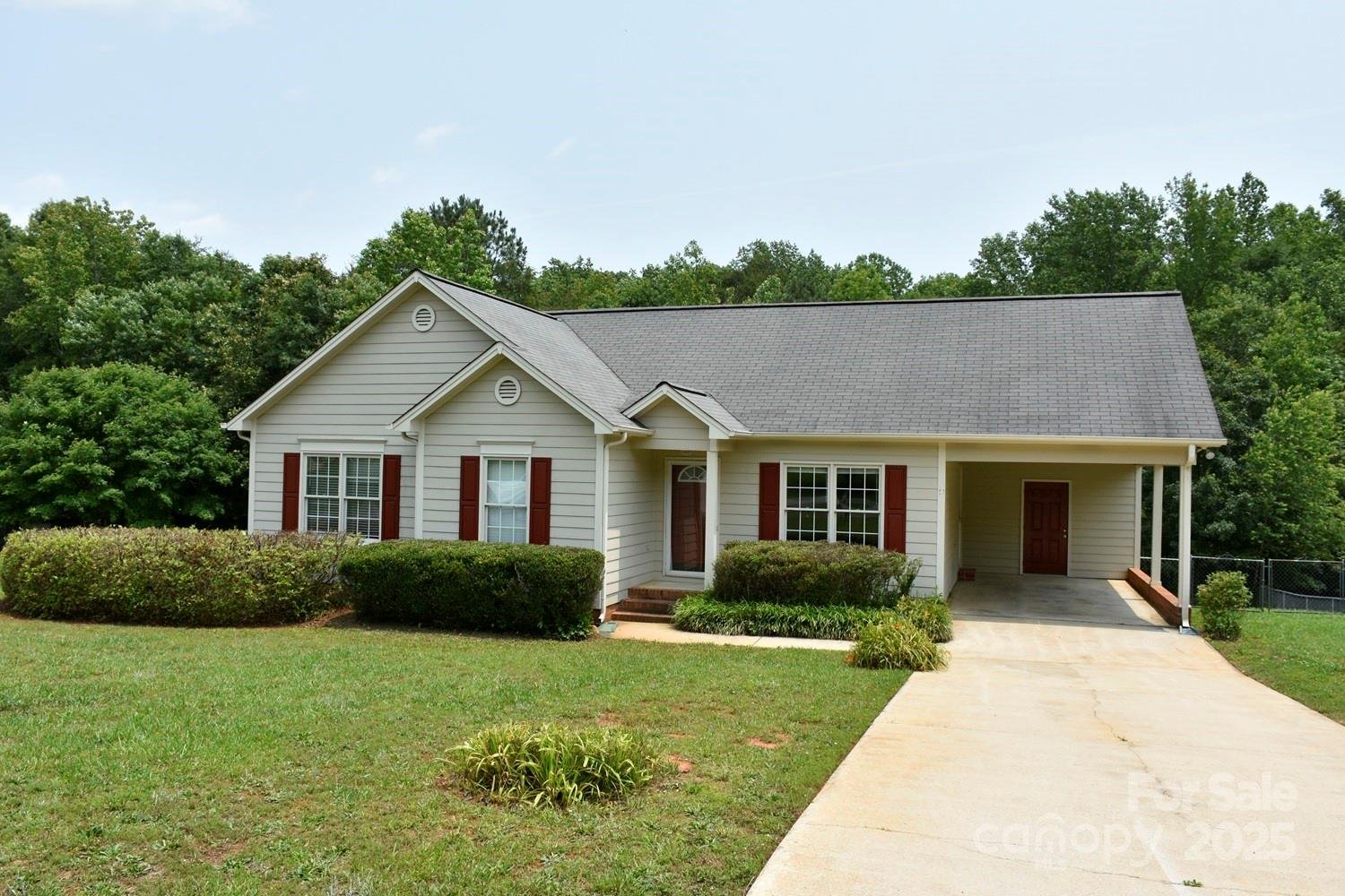 Hickory Creek, Gastonia Community