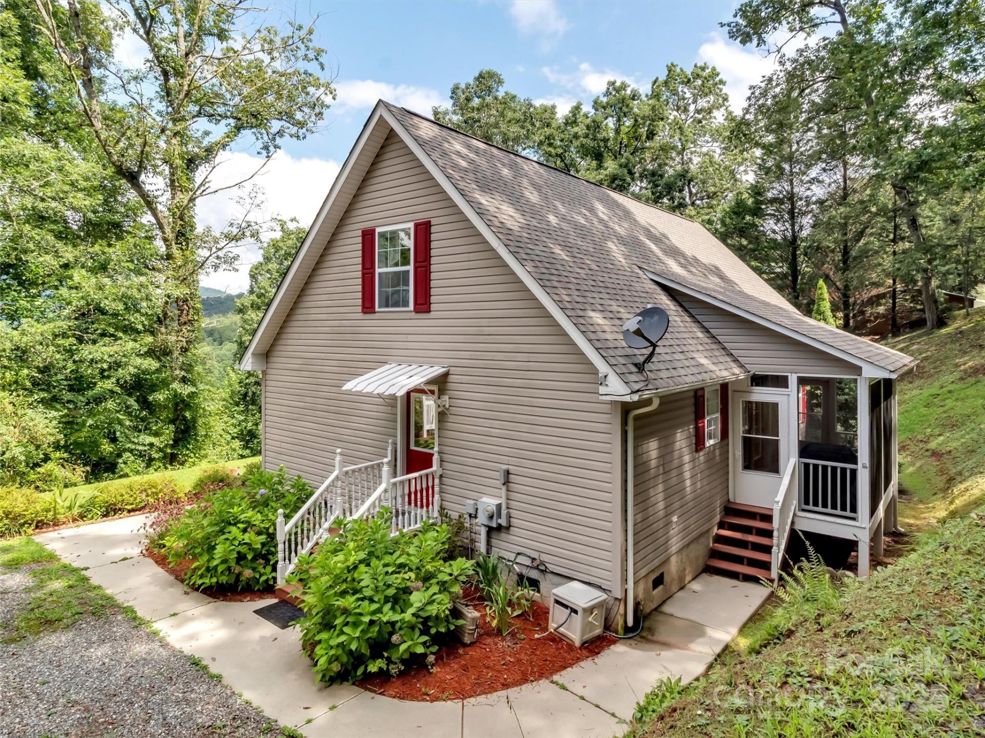 Property image 2 at 562 Beechwood Drive, Sylva, NC 28779