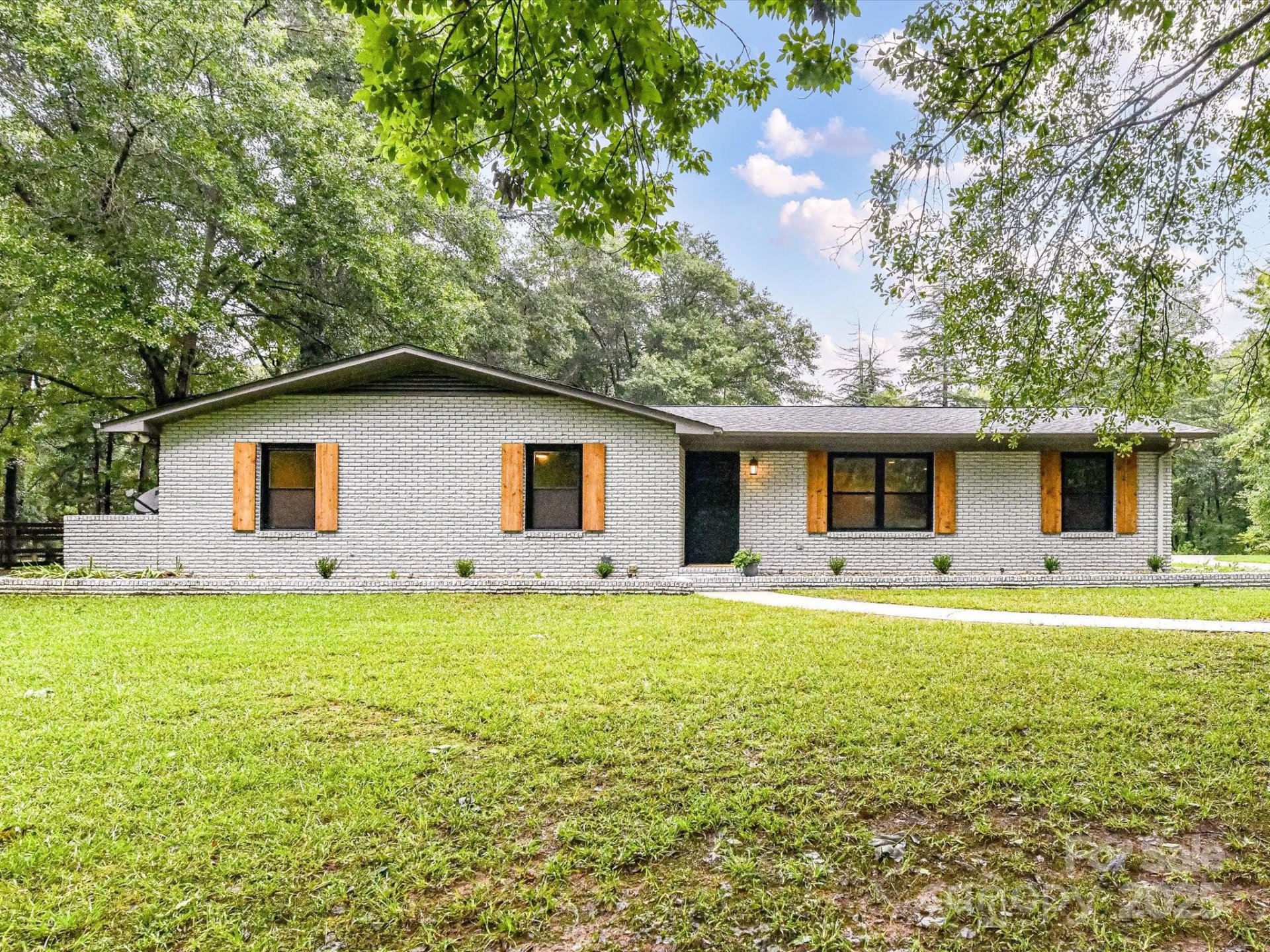 209 Falcon Drive