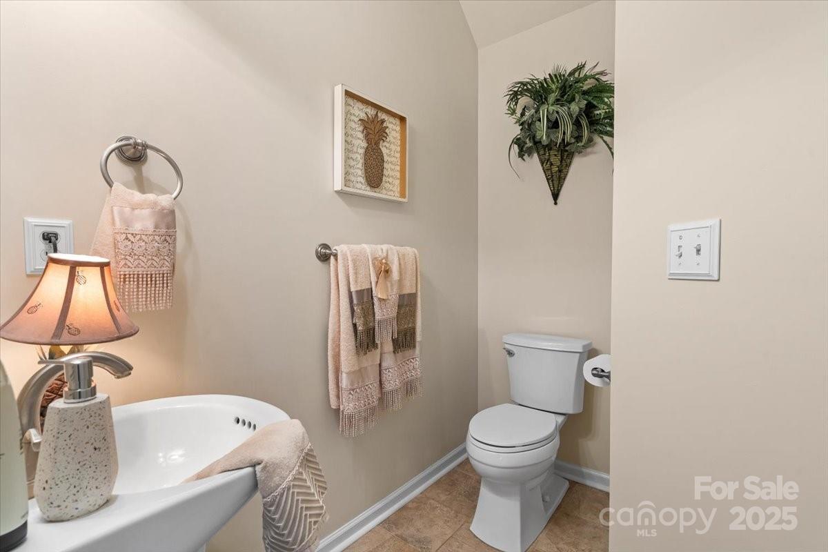 Property image 4 at 2103 Midnight Blue Lane, Fort Mill, SC 29708
