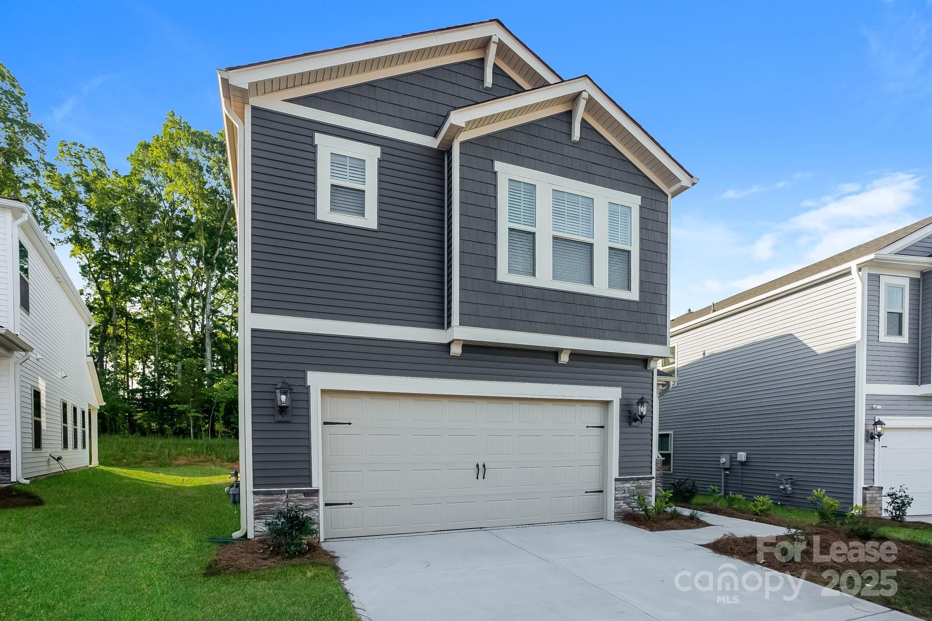 Property image 3 at 11932 Red Leaf Drive, Charlotte, NC 28215