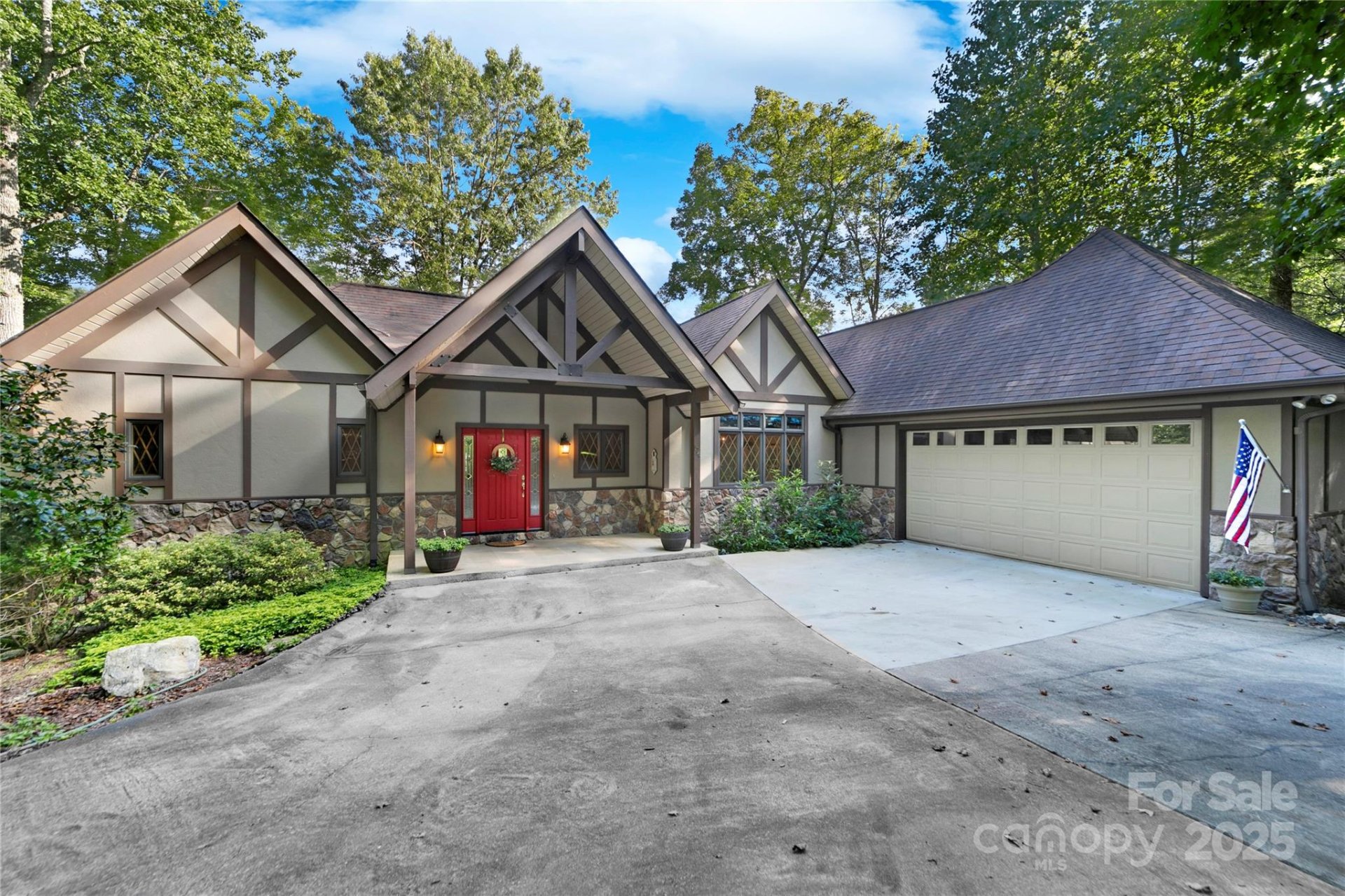 Property image 1 at 174 Echota Lane, Brevard, NC 28712