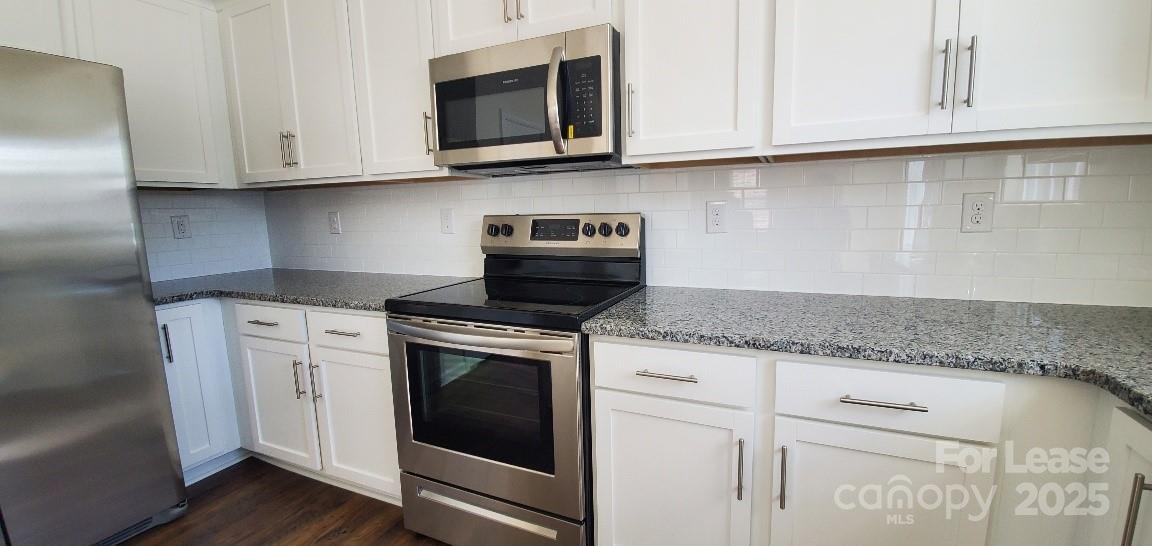 Property image 5 at 10422 Bradstreet Commons Way, Charlotte, NC 28215