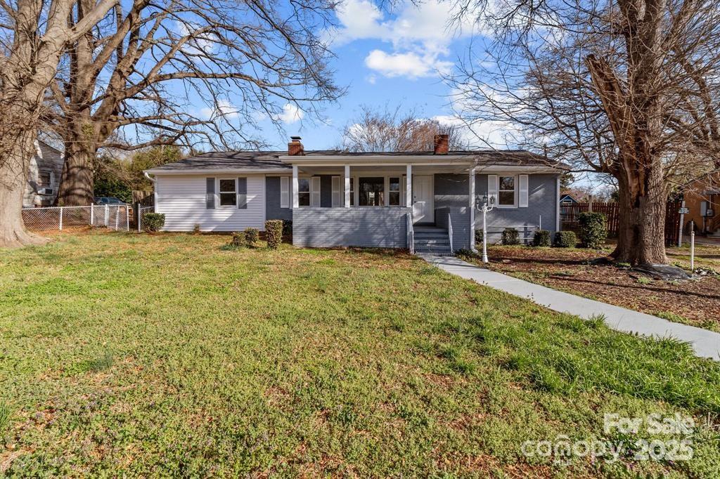 Property image 2 at 2418 Acapulco Drive, Gastonia, NC 28054