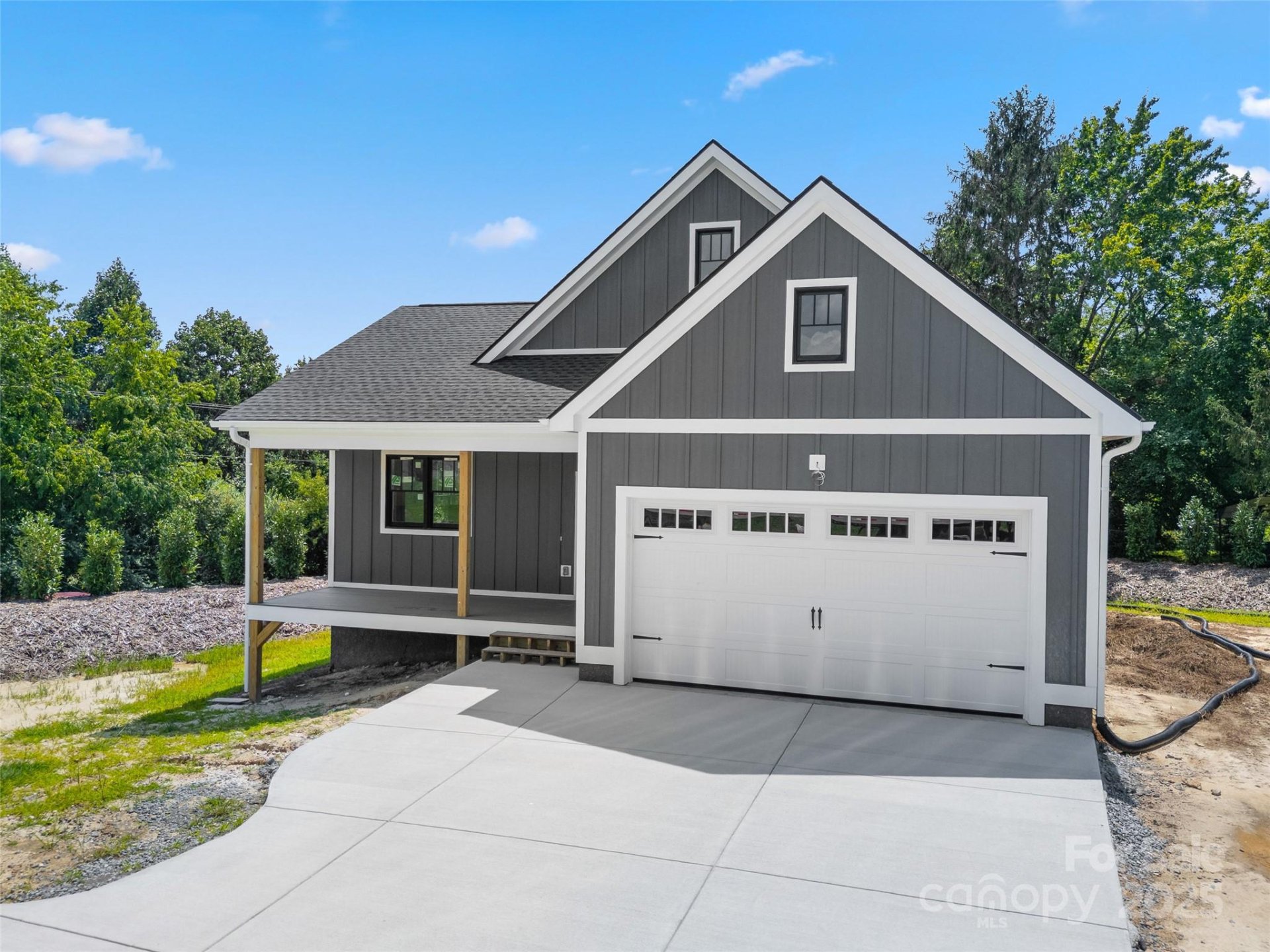 30 Olde Oak Court
