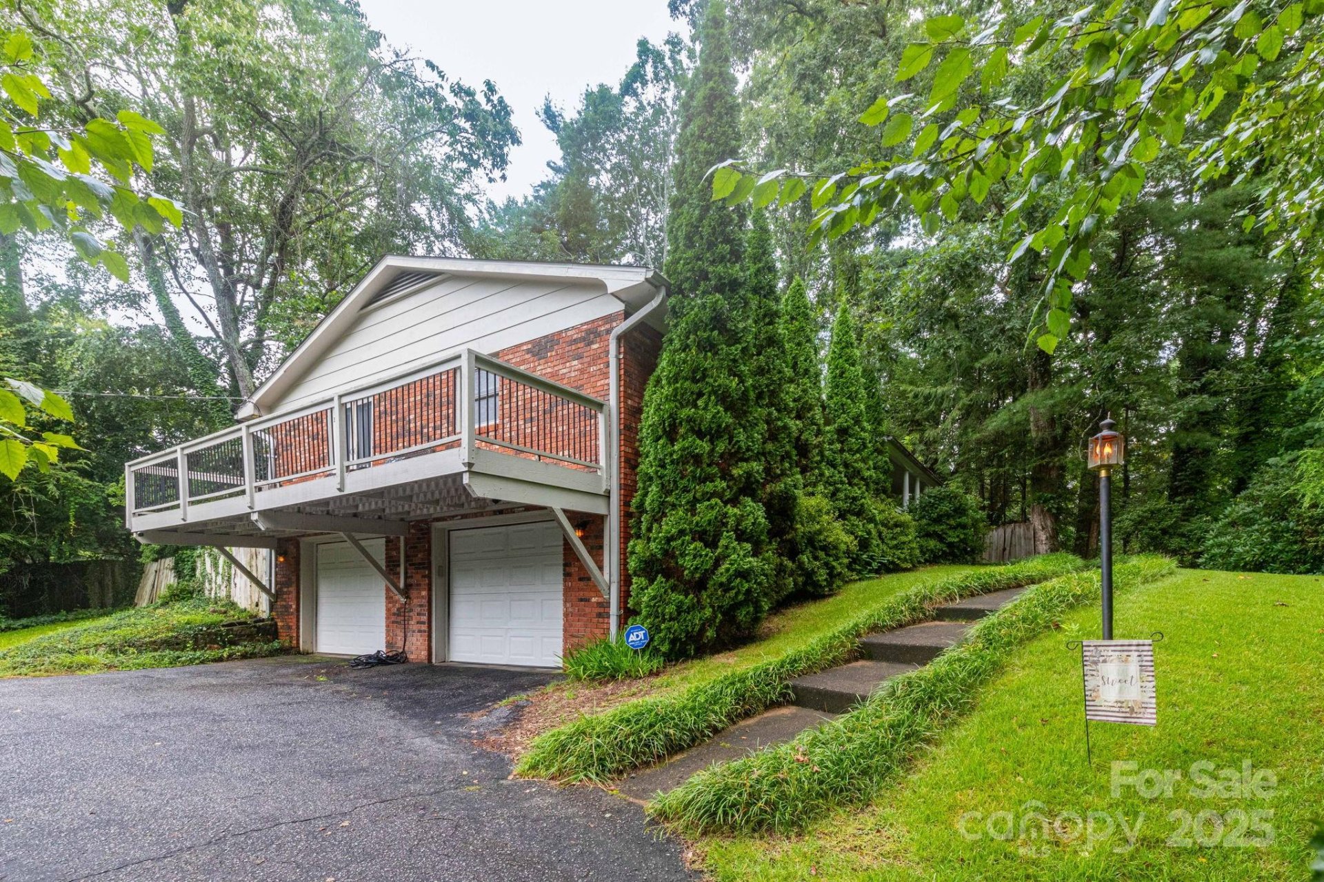 Property at 936 Toxaway Drive, Hendersonville, NC 28791