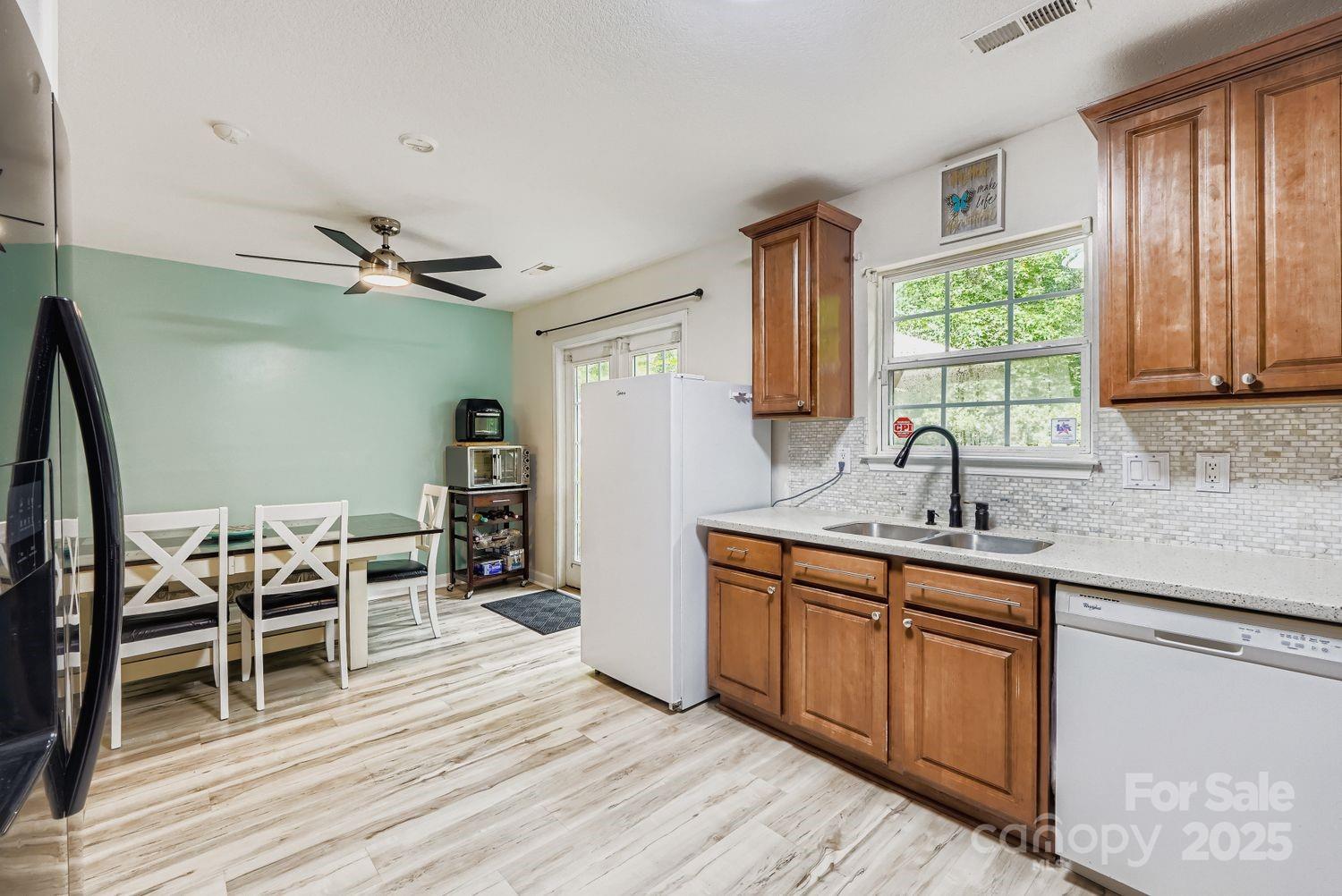 Property image 4 at 10605 Turkey Point Drive, Charlotte, NC 28214
