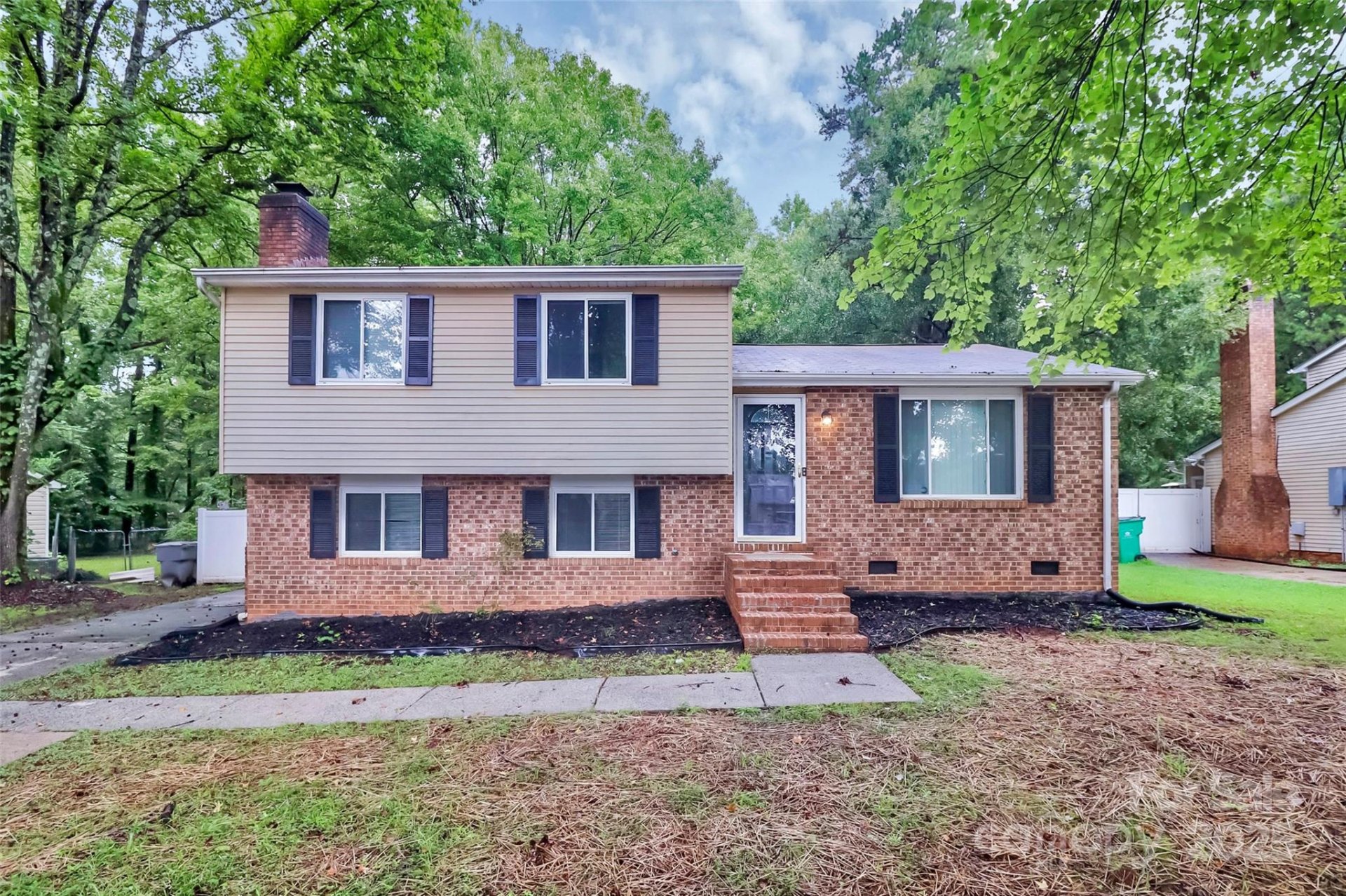 Property image 2 at 6230 Holly Knoll Drive, Charlotte, NC 28227