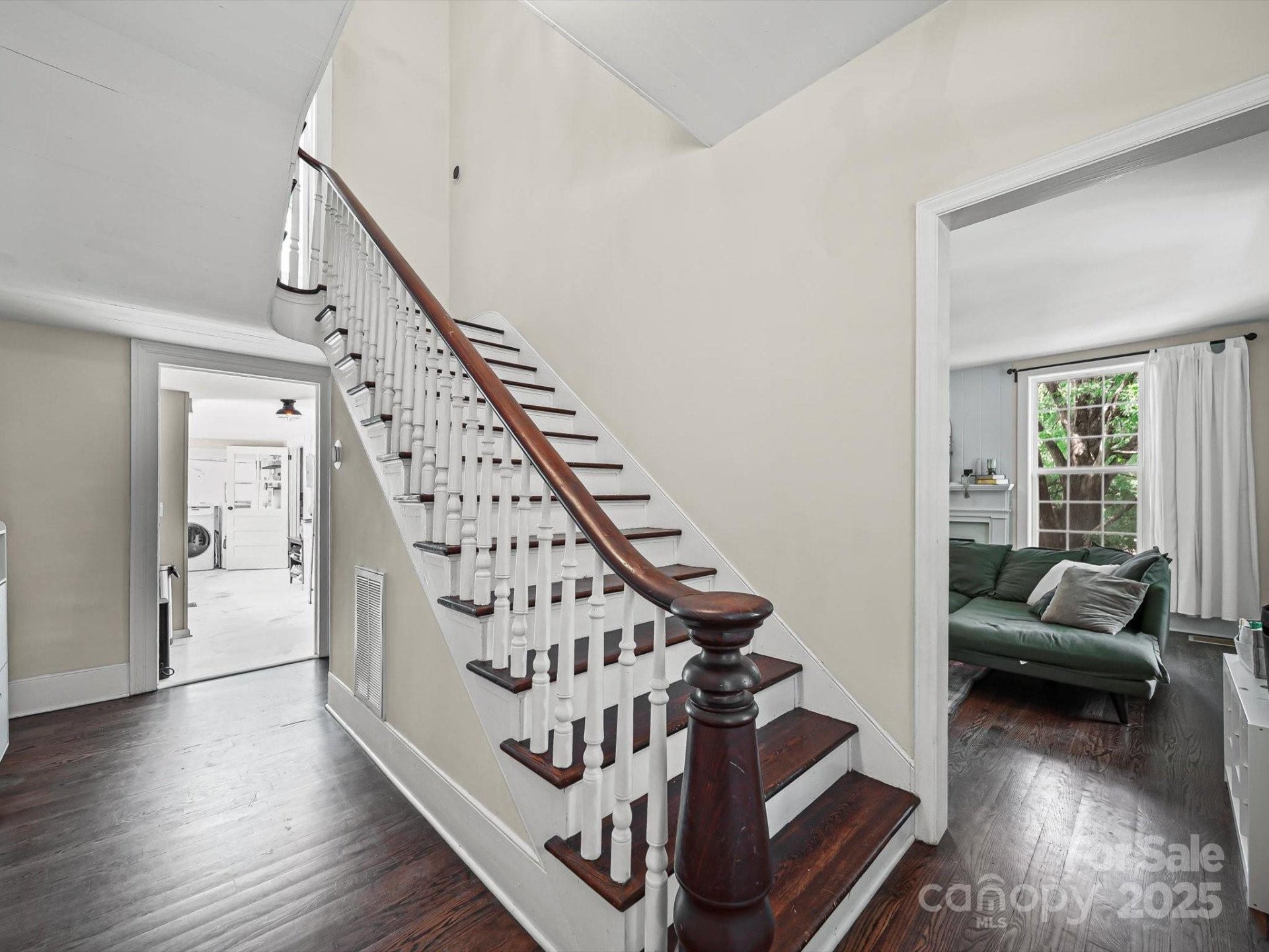 Property image 3 at 8407 Woodford Bridge Drive, Charlotte, NC 28216