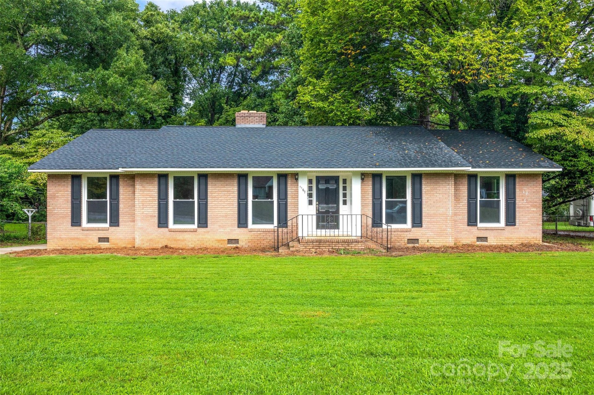 1167 India Hook Road