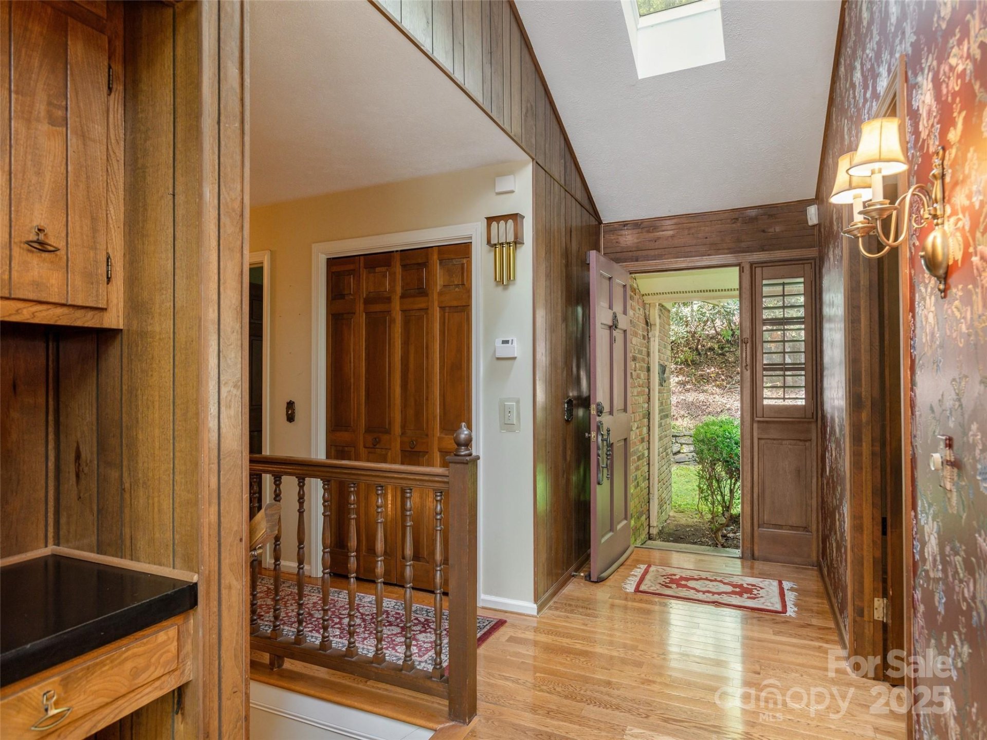 Property image 3 at 25 Iroquois Drive, Hendersonville, NC 28791