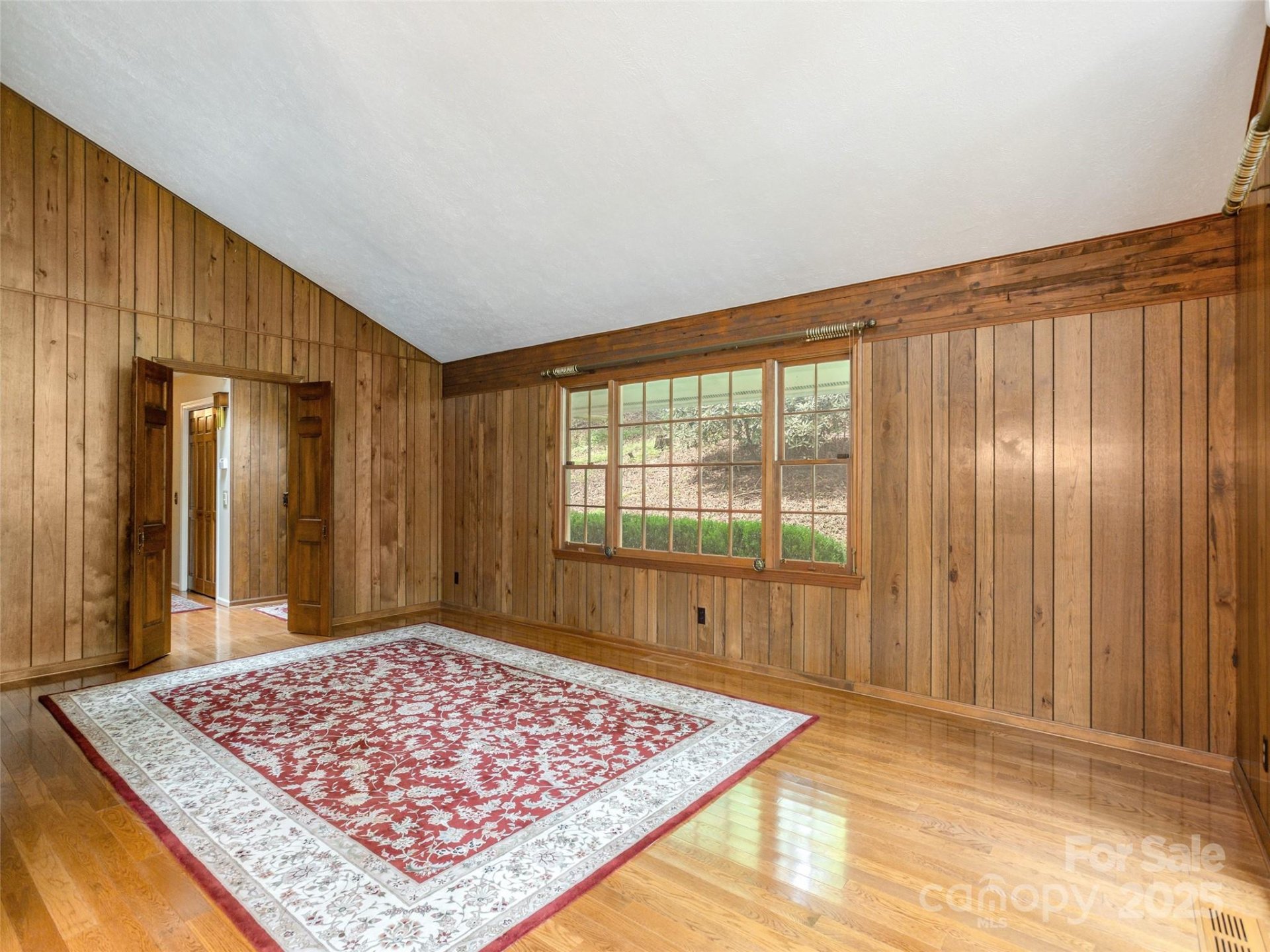 Property image 4 at 25 Iroquois Drive, Hendersonville, NC 28791