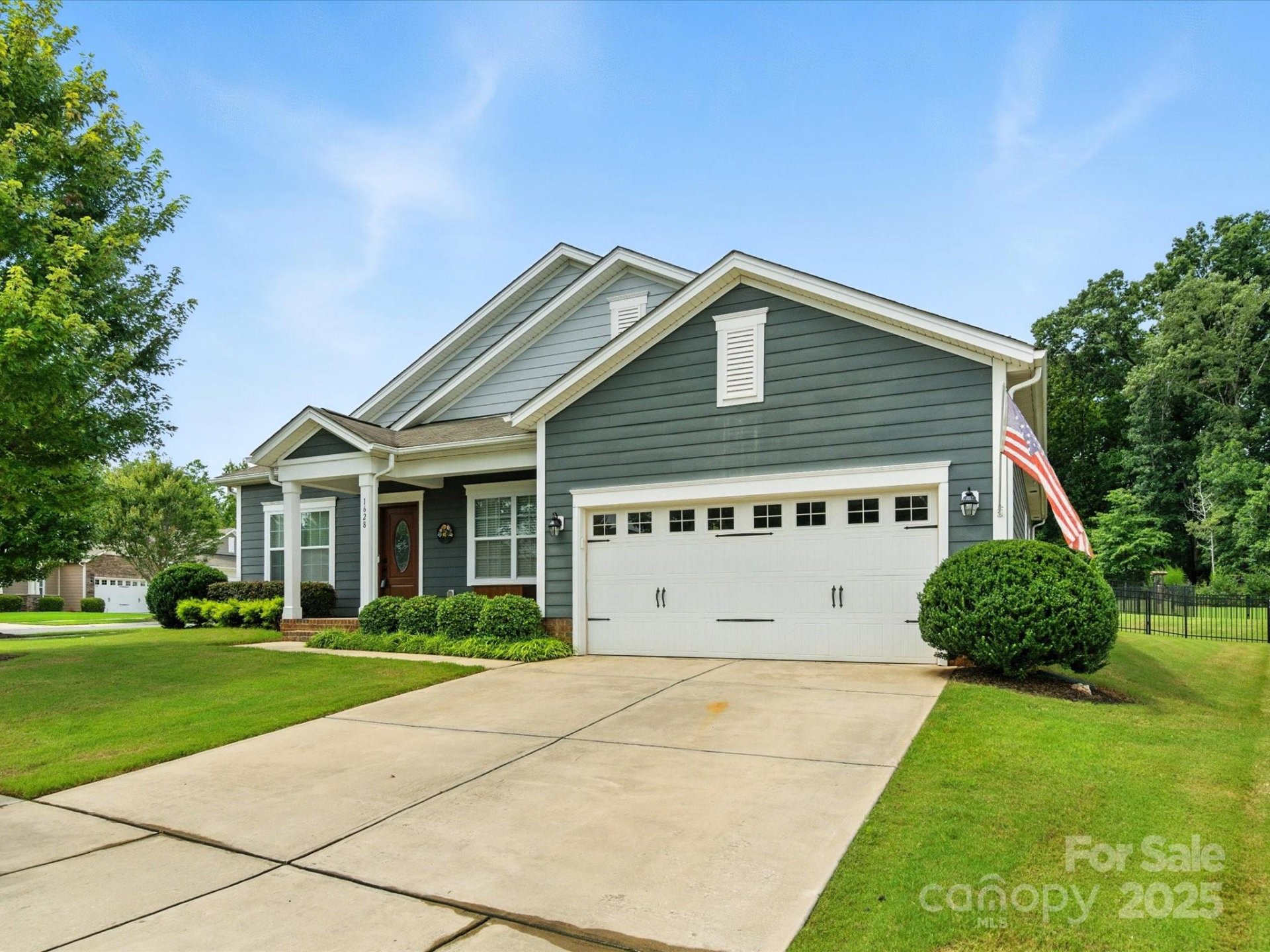 Property image 2 at 1628 Spring Blossom Trail, Fort Mill, SC 29708