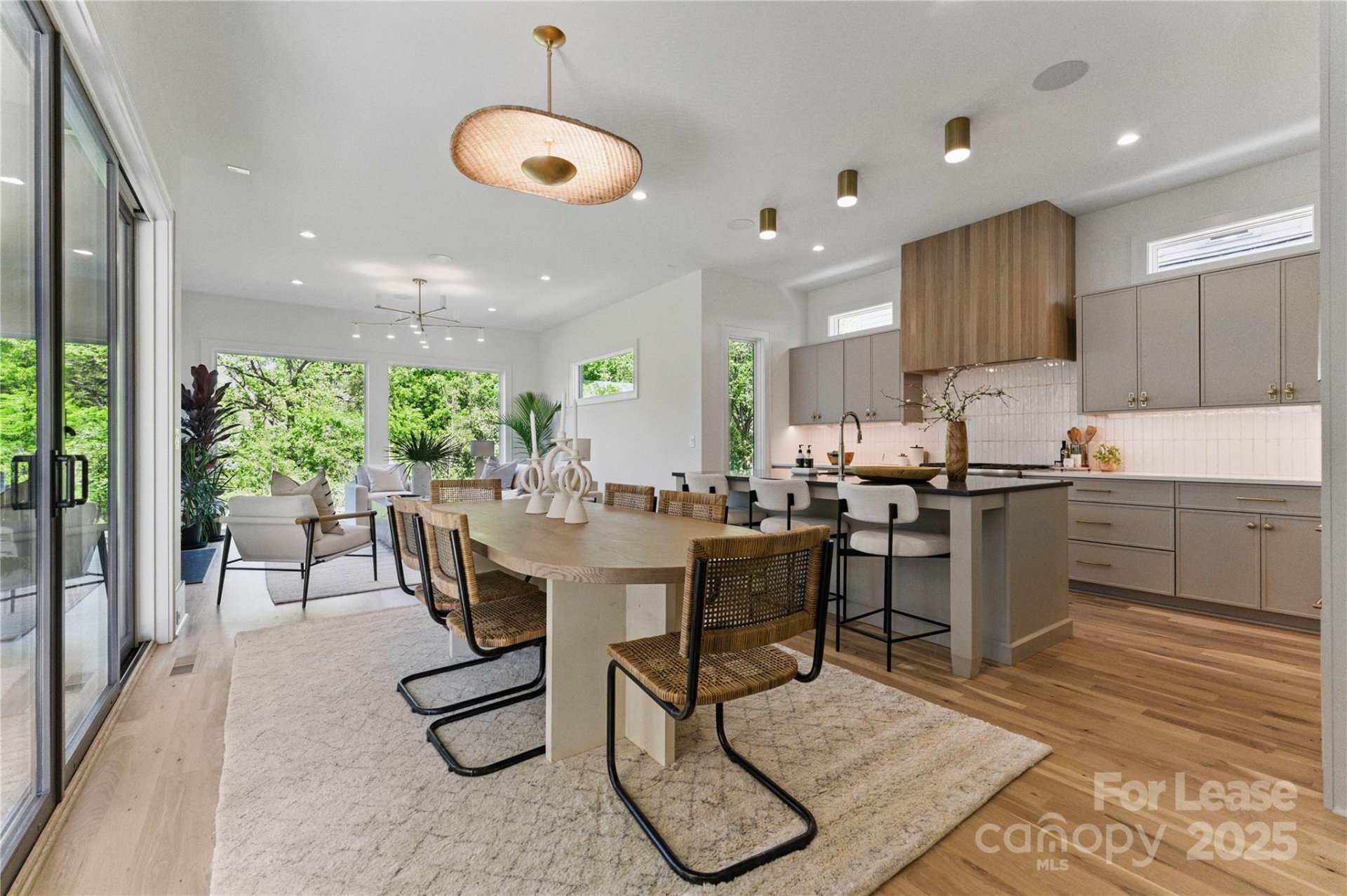 Property image 5 at 721 Charles Avenue, Charlotte, NC 28205