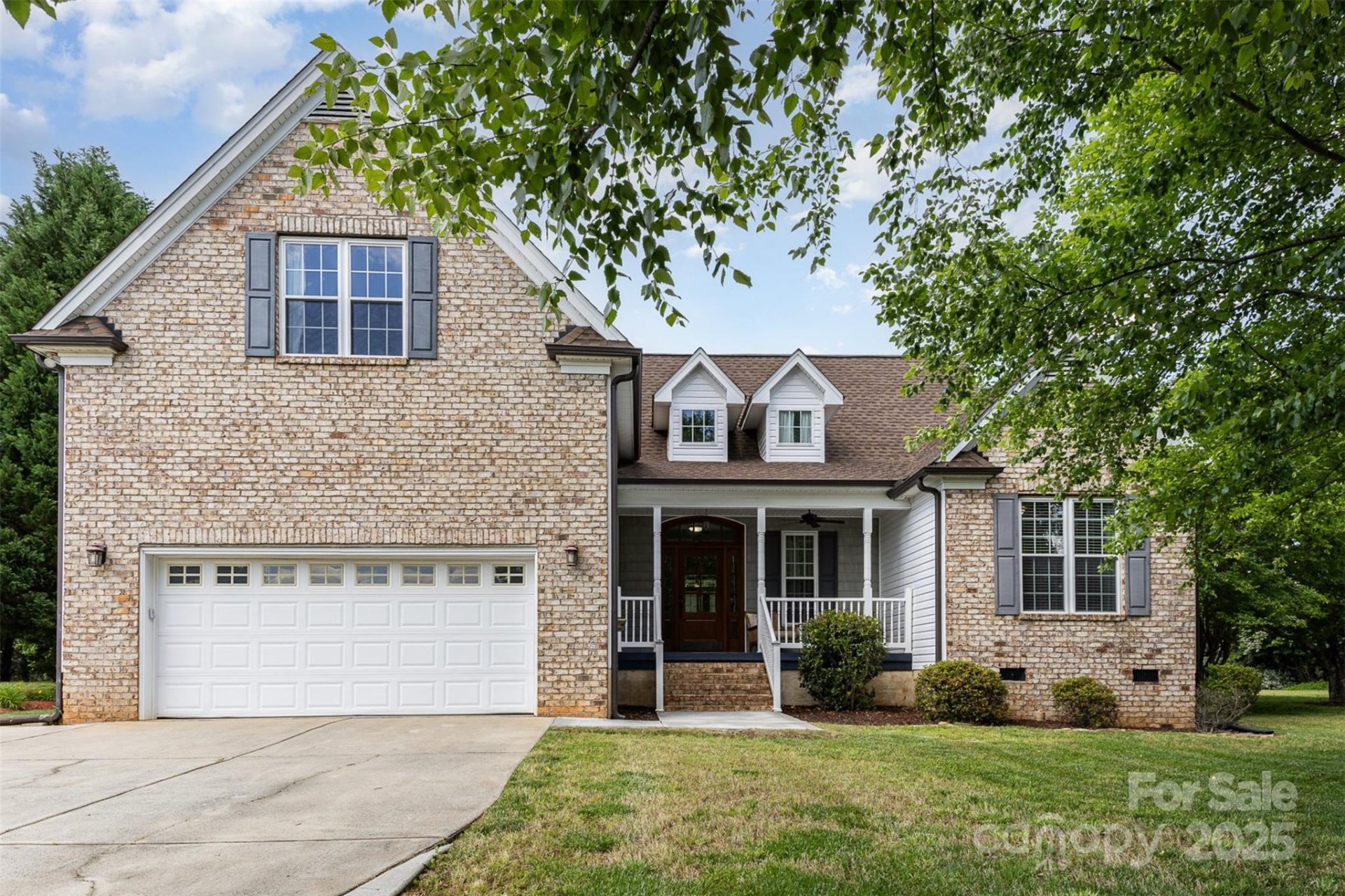 Property image 1 at 14807 Middlesborough Drive, Matthews, NC 28104