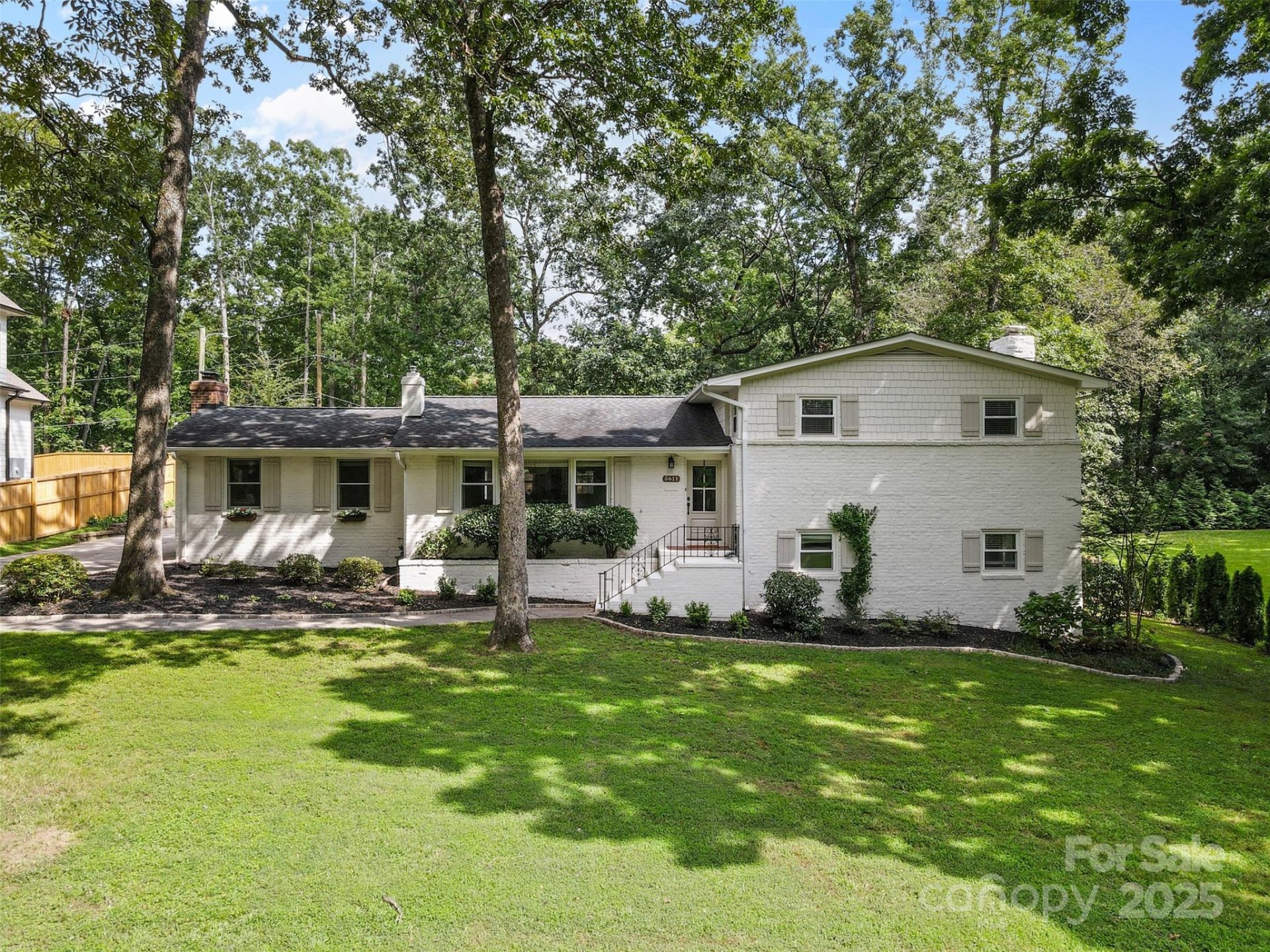 5611 Robinhood Road