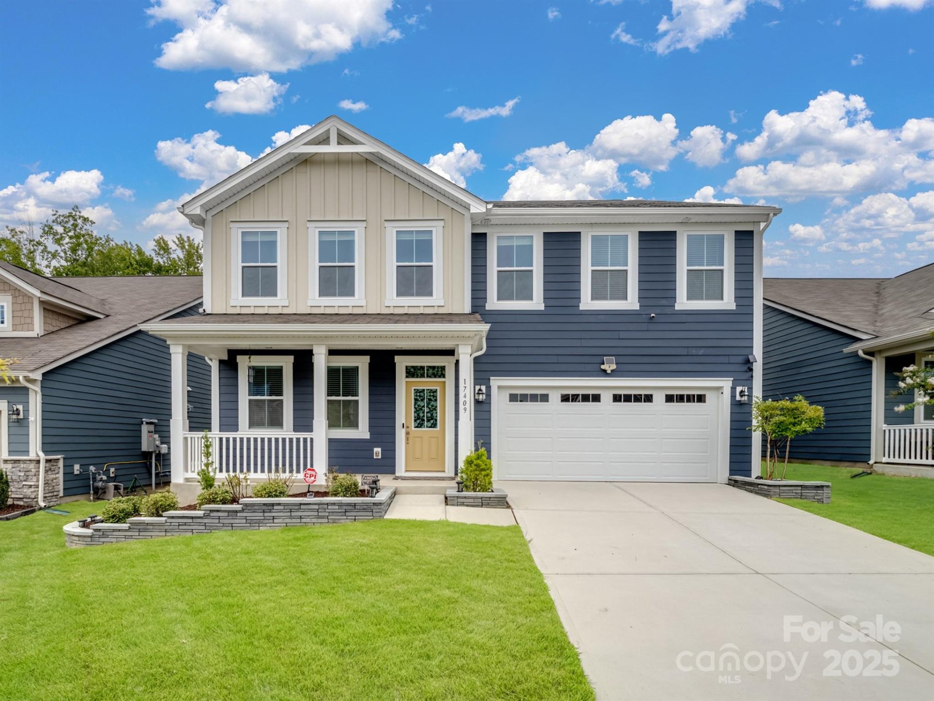 Magnolia Walk, Huntersville Community