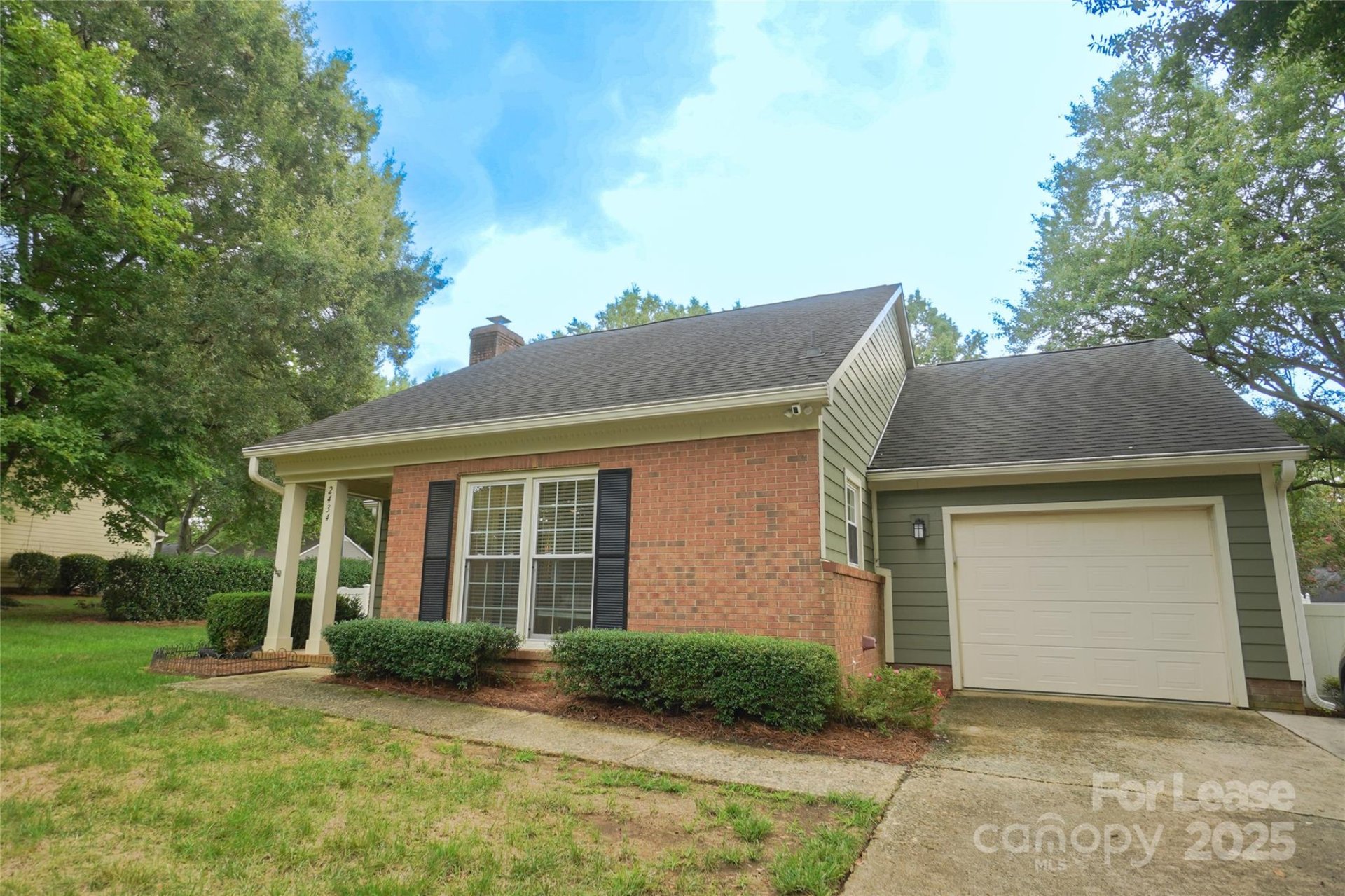 Property image 1 at 2434 Dryden Lane, Charlotte, NC 28210