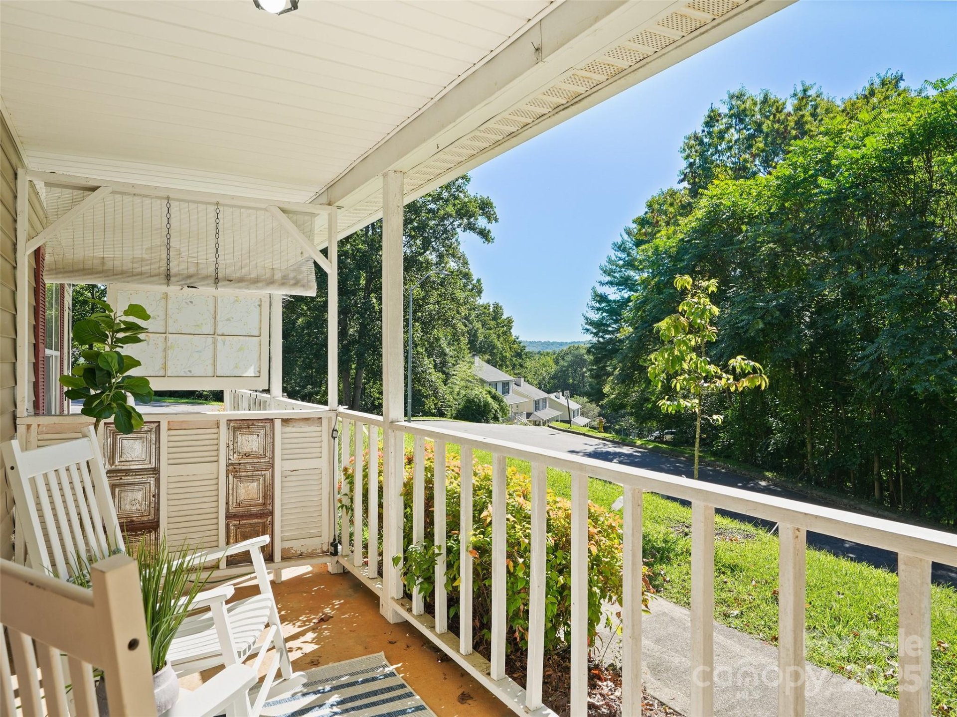 Property image 3 at 1 Rocking Porch Road, Asheville, NC 28805