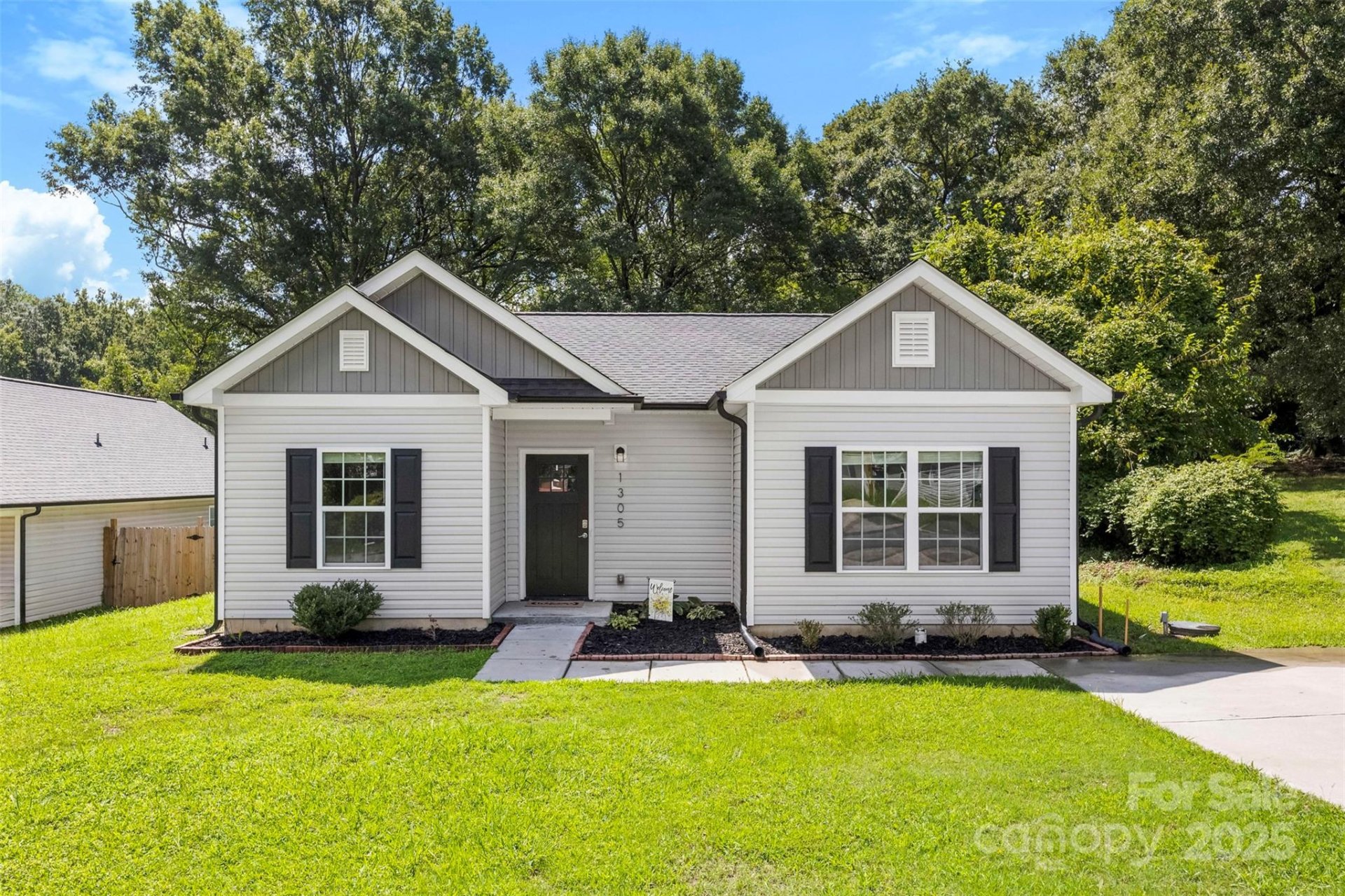 Property image 1 at 1305 Jay Avenue, Gastonia, NC 28052