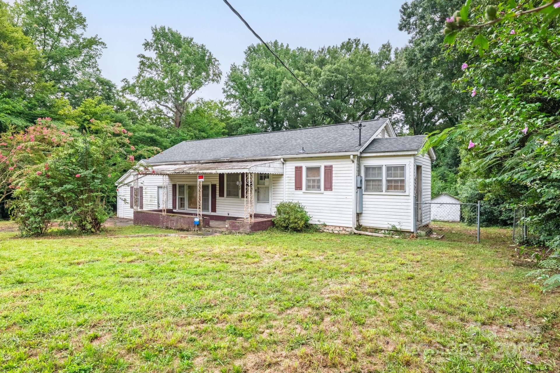 Property image 1 at 909 Wabash Avenue, Charlotte, NC 28208