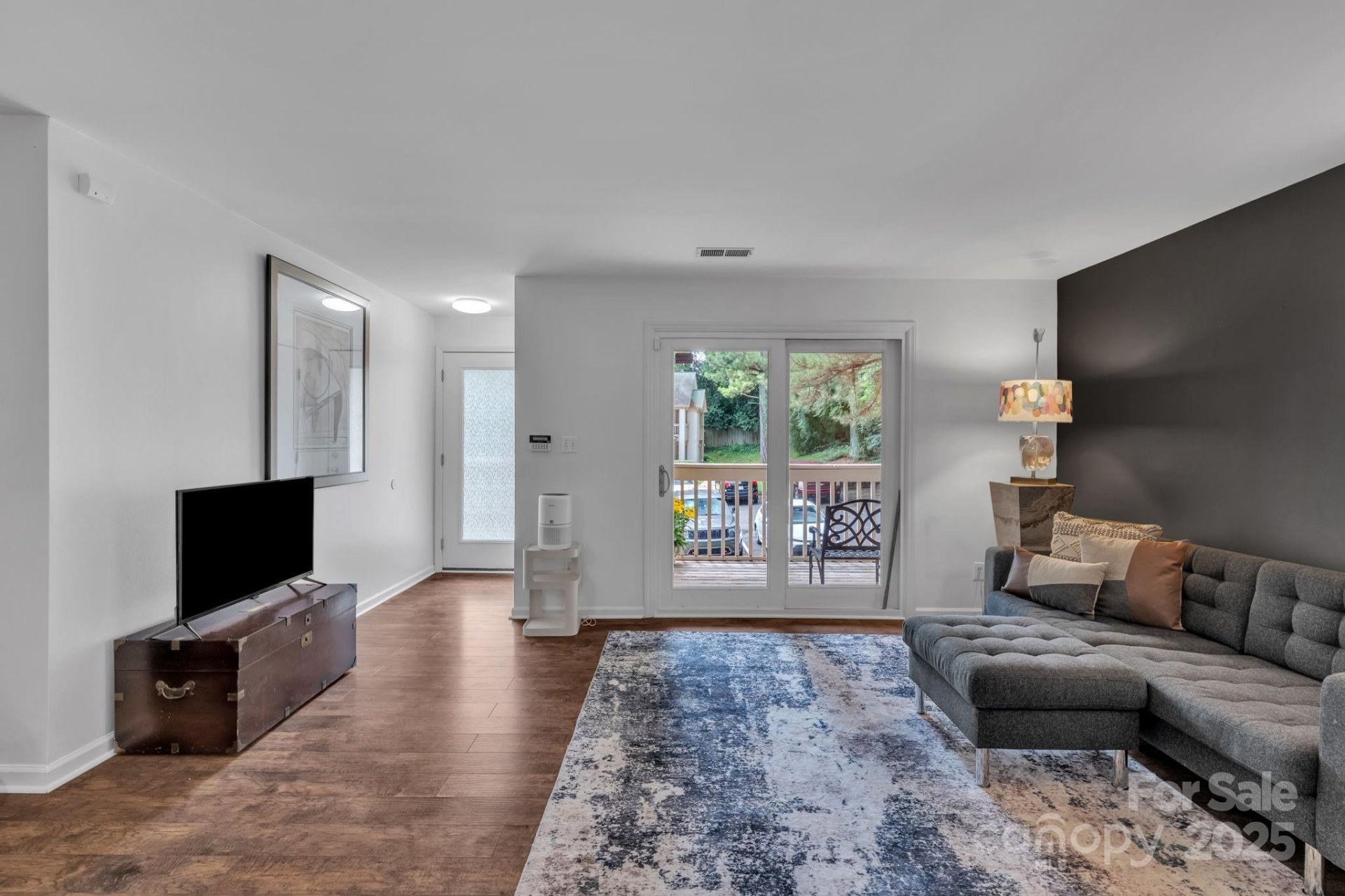 Property image 5 at 1052 Churchill Downs Court, Charlotte, NC 28211