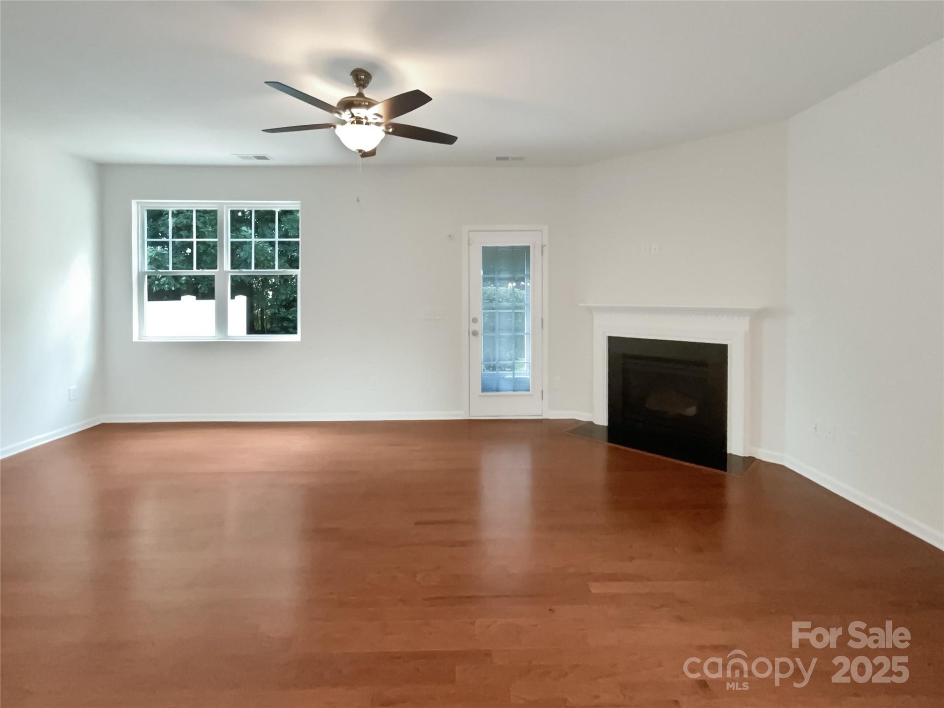 Property image 3 at 7027 Woodsbay Lane, Rock Hill, SC 29732