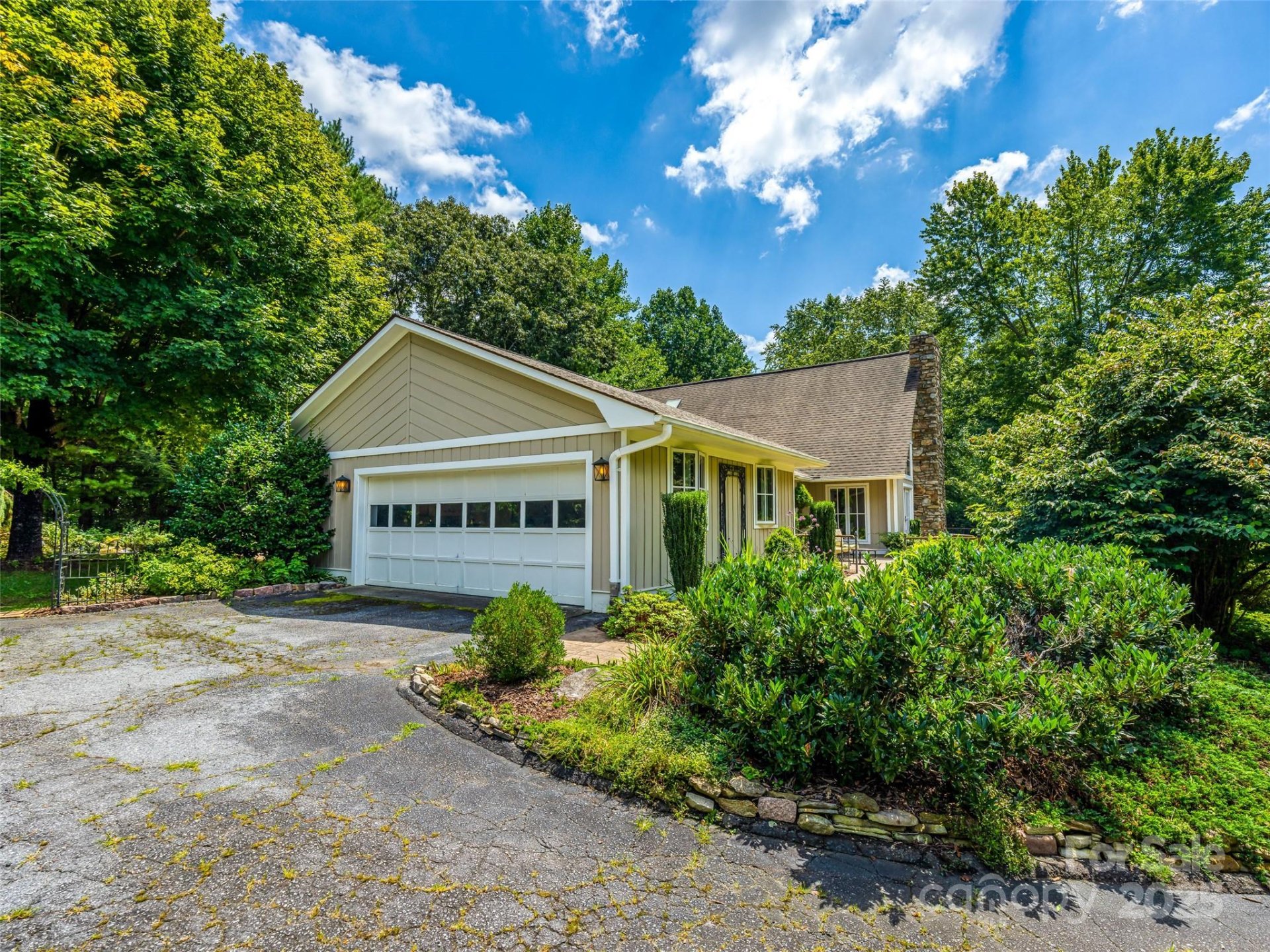 Property image 3 at 440 Rickel Drive, Hendersonville, NC 28739