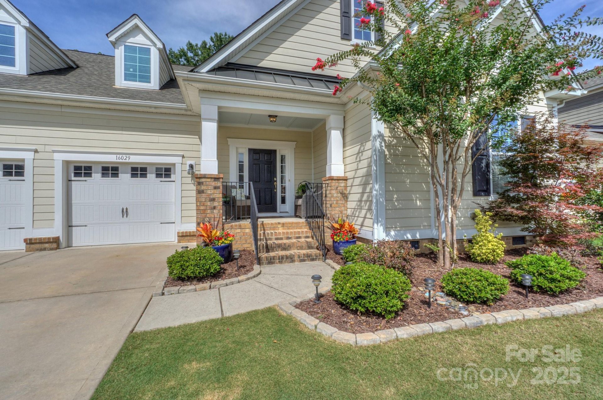 Property image 2 at 16029 Oxford Glenn Drive, Huntersville, NC 28078