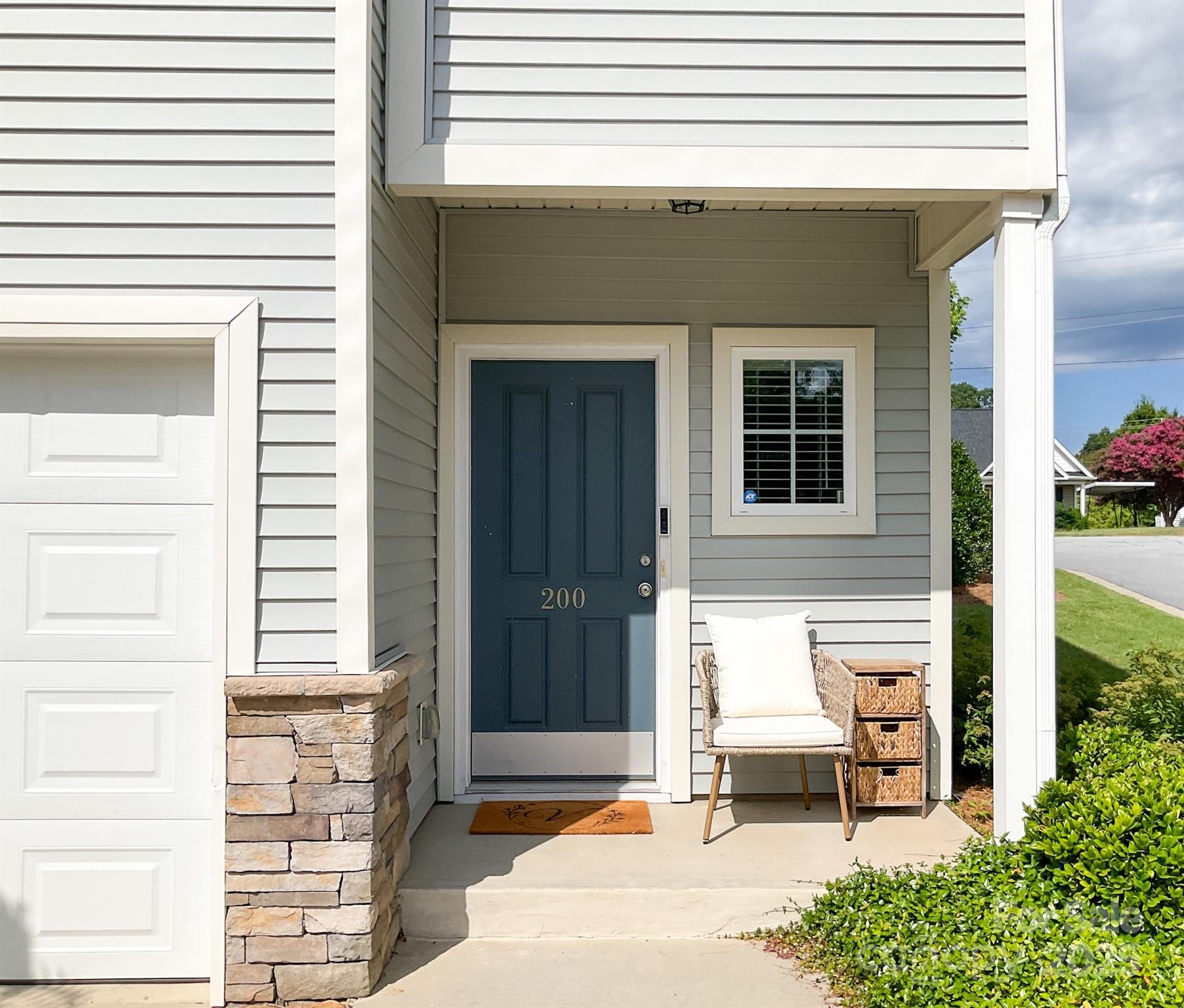 Property image 2 at 200 Button Willow Street, Taylors, SC 29687
