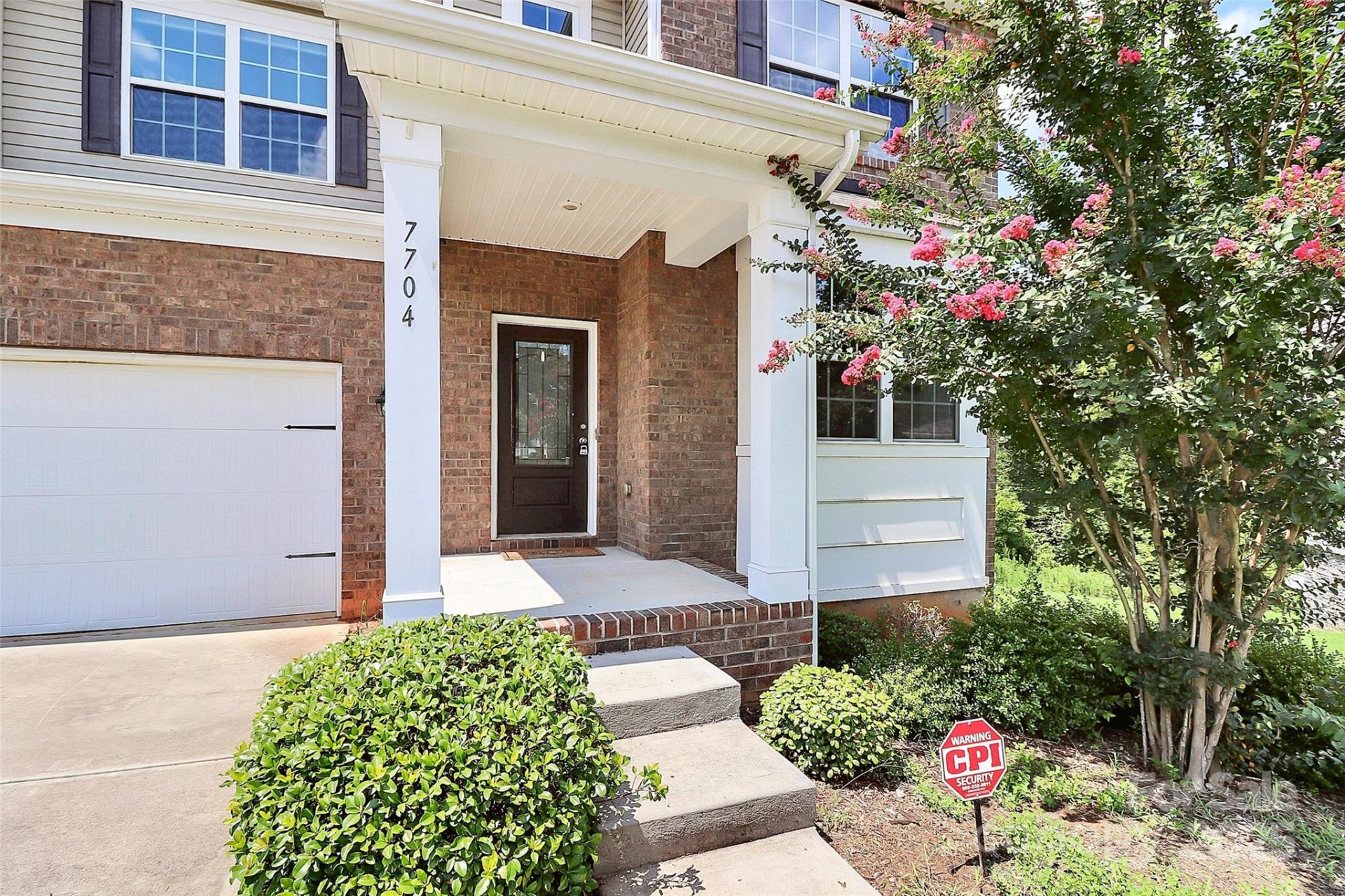 Property image 2 at 7704 Kelburn Lane, Charlotte, NC 28273