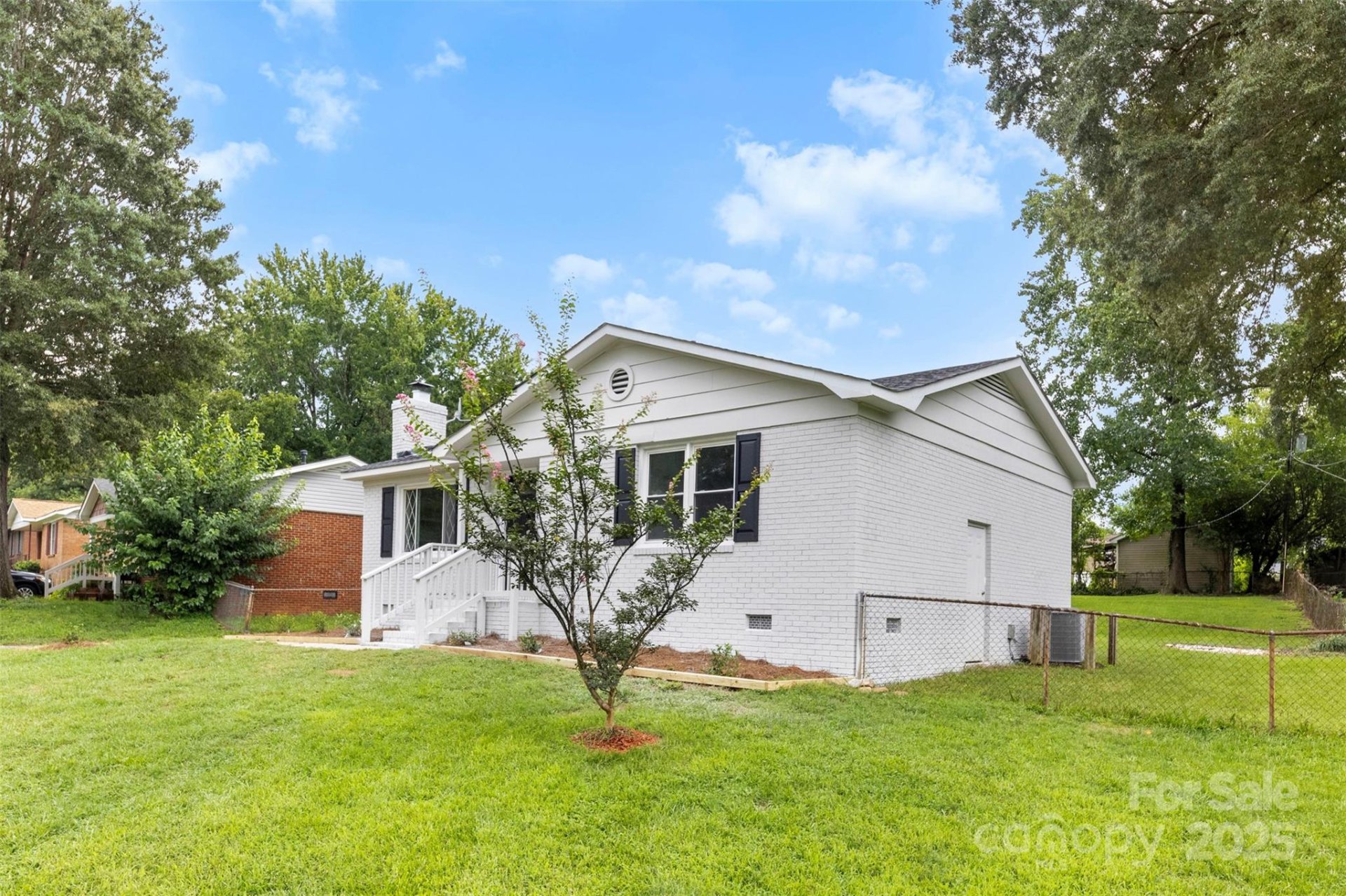 Property image 3 at 4700 Pineleaf Drive, Charlotte, NC 28269