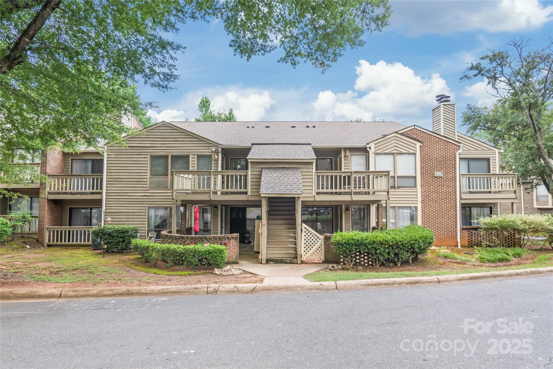 1612 Sharon Road