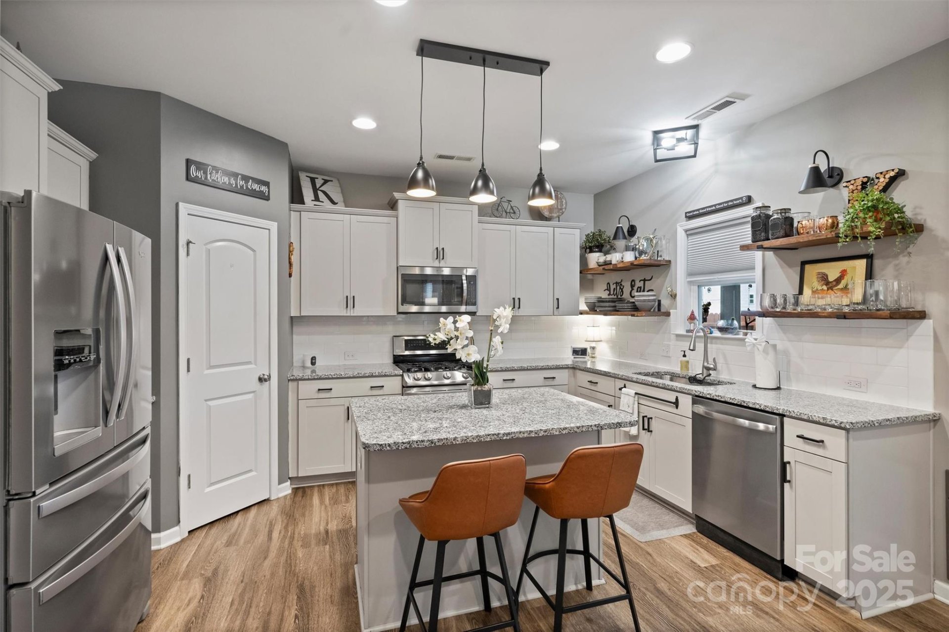 Property image 4 at 4139 Woolcott Avenue, Charlotte, NC 28213
