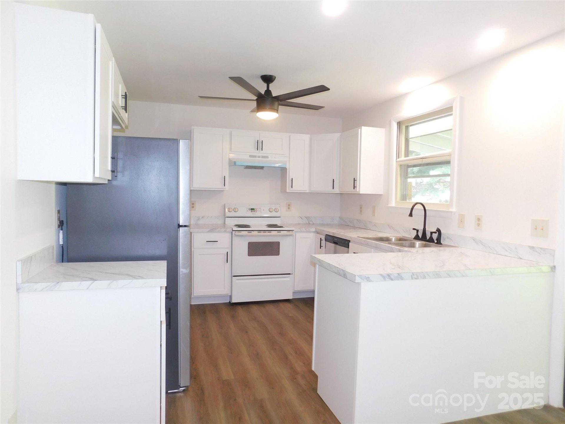 Property image 5 at 125 Fulton Drive, Hendersonville, NC 28792