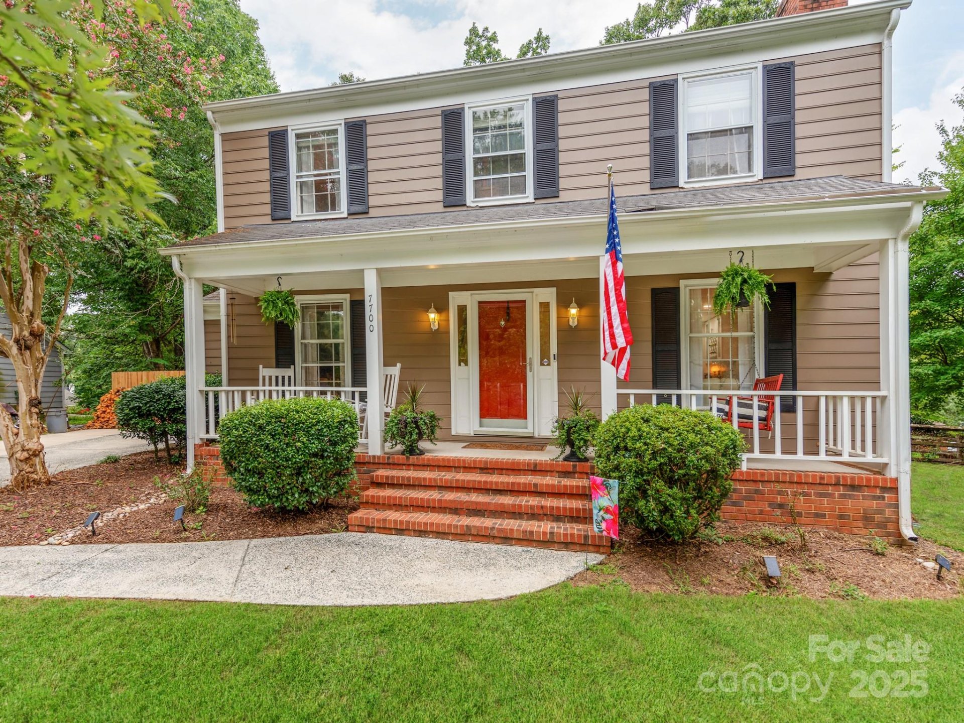 Property image 2 at 7700 Winterset Drive, Charlotte, NC 28270