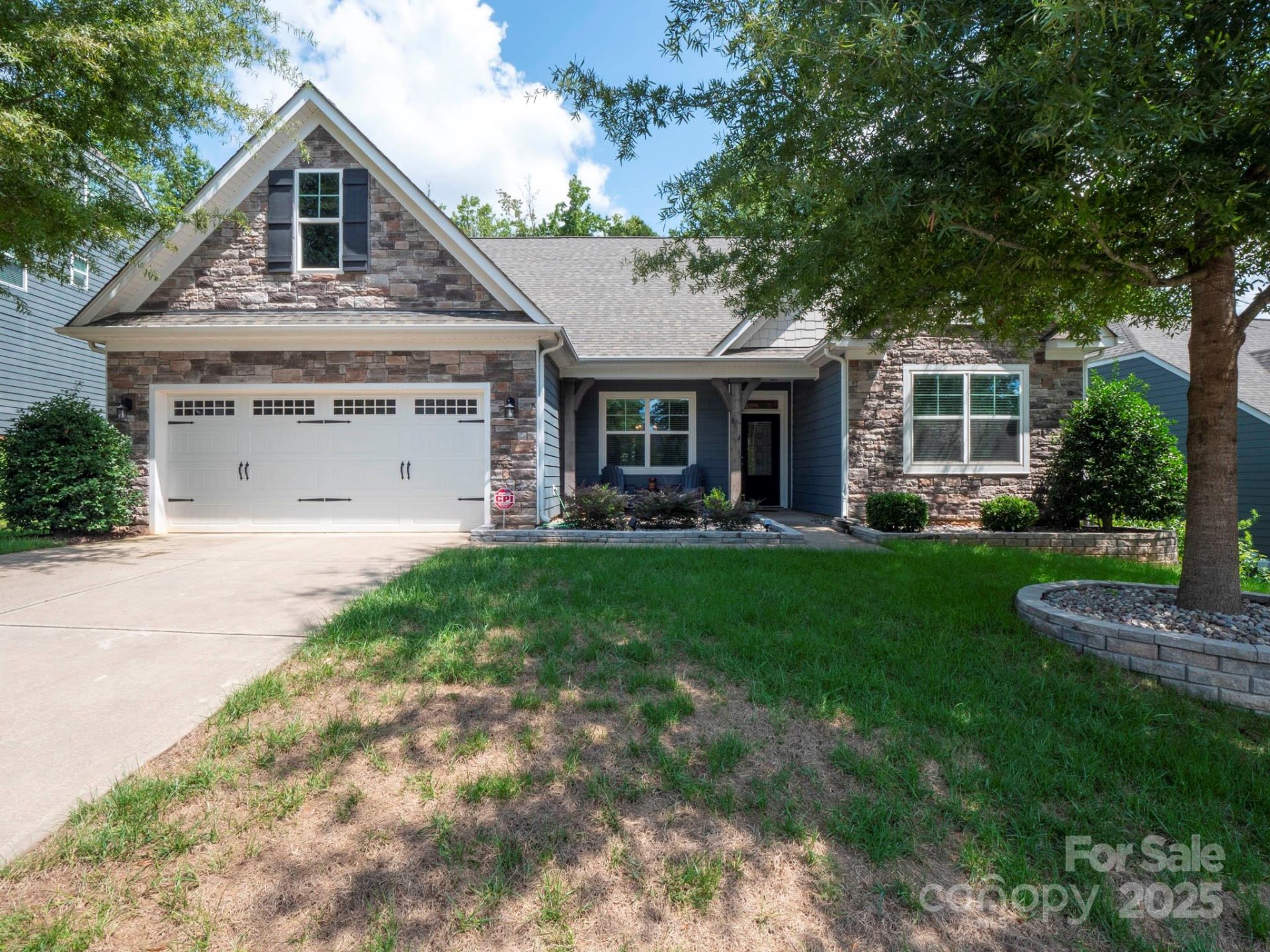 8924 Loch Glen Way