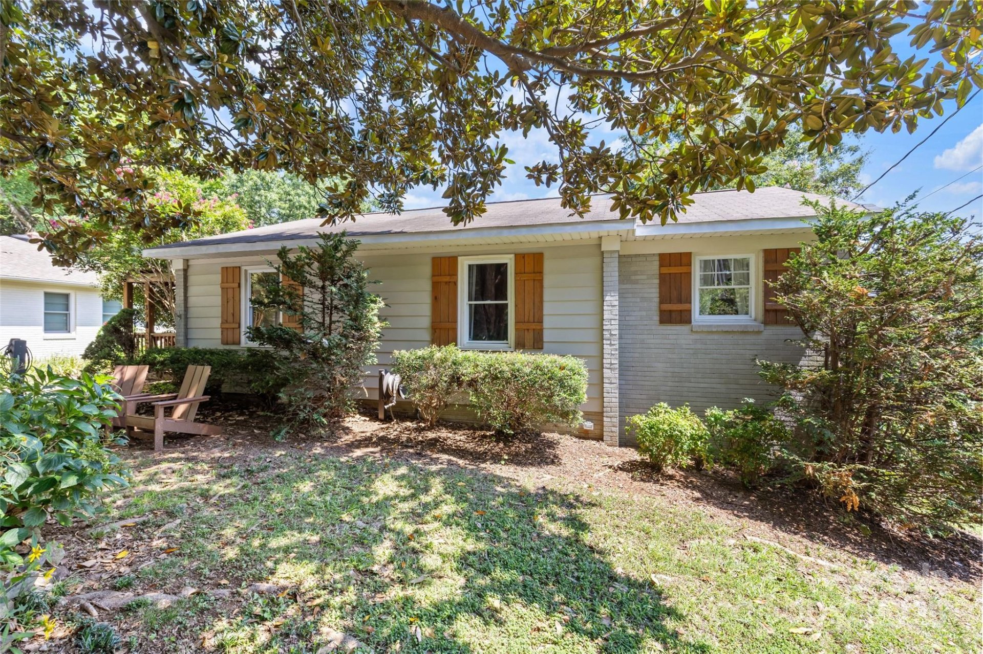 Property image 2 at 135 Wyanoke Avenue, Charlotte, NC 28205