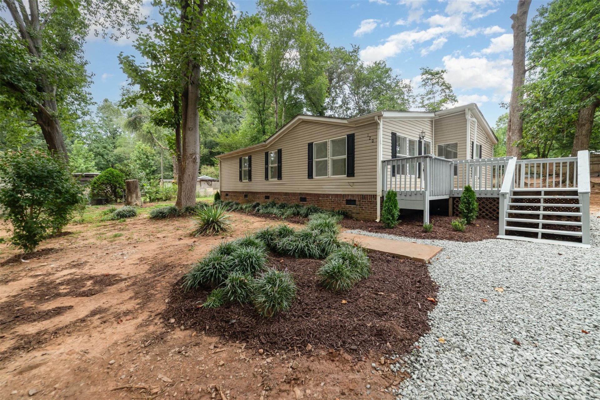 Property image 2 at 120 Walk A Long Way, Mount Holly, NC 28120