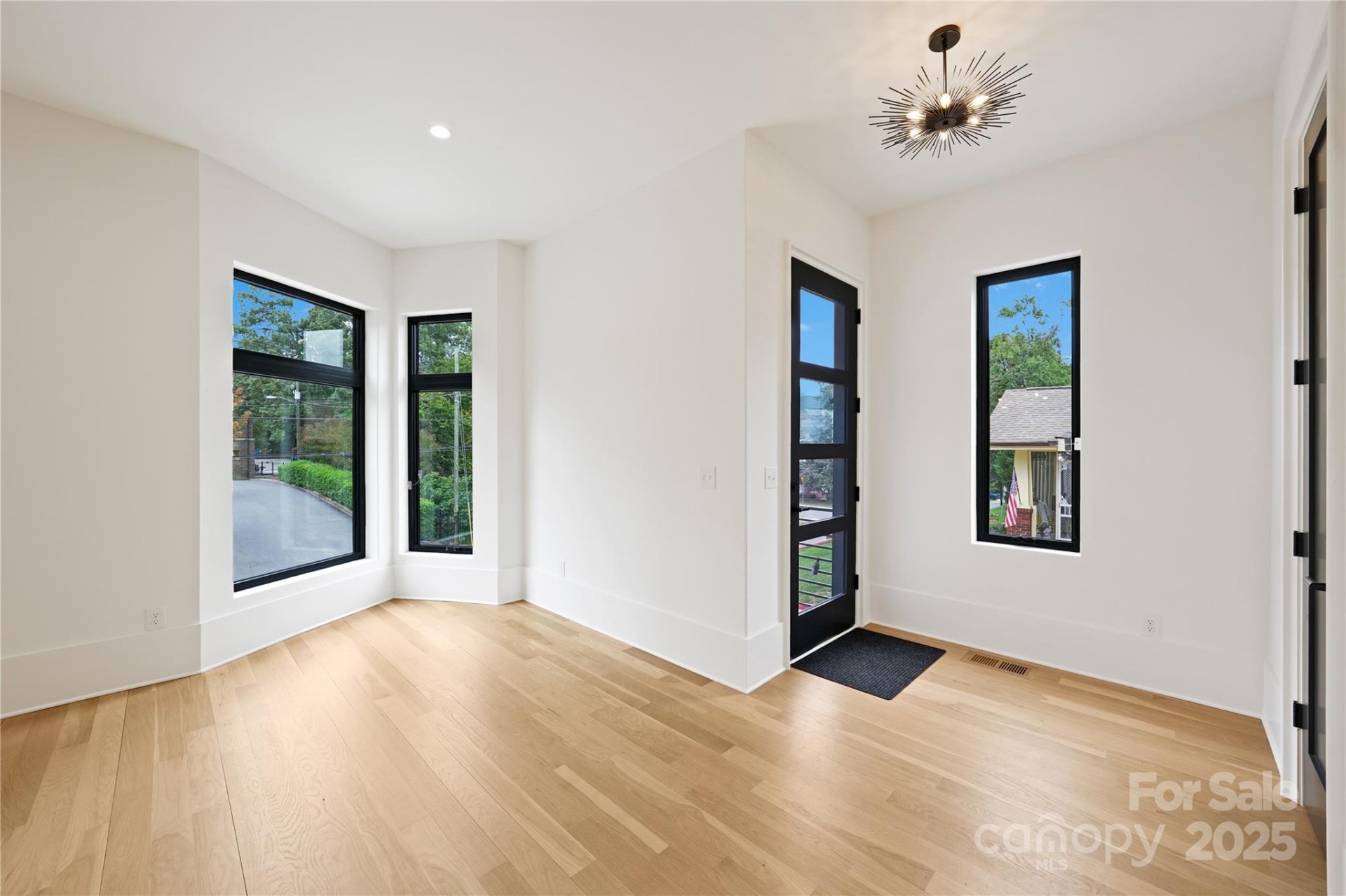Property image 4 at 1511 Waverly Avenue, Charlotte, NC 28203