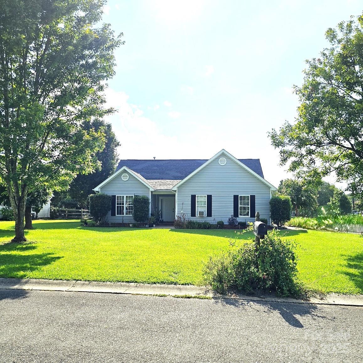 Brooks Farm, Monroe Community