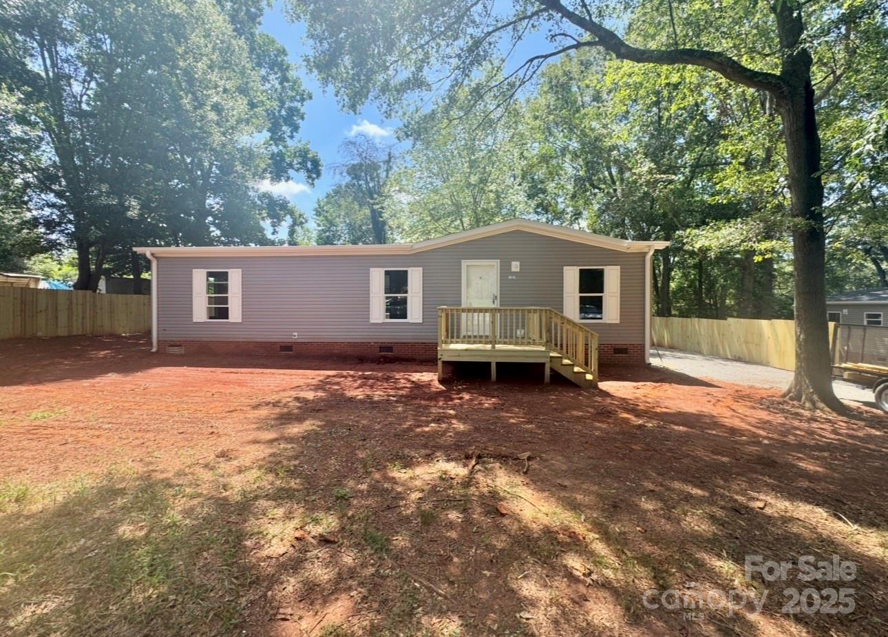 Lincoln View, Lincolnton Community