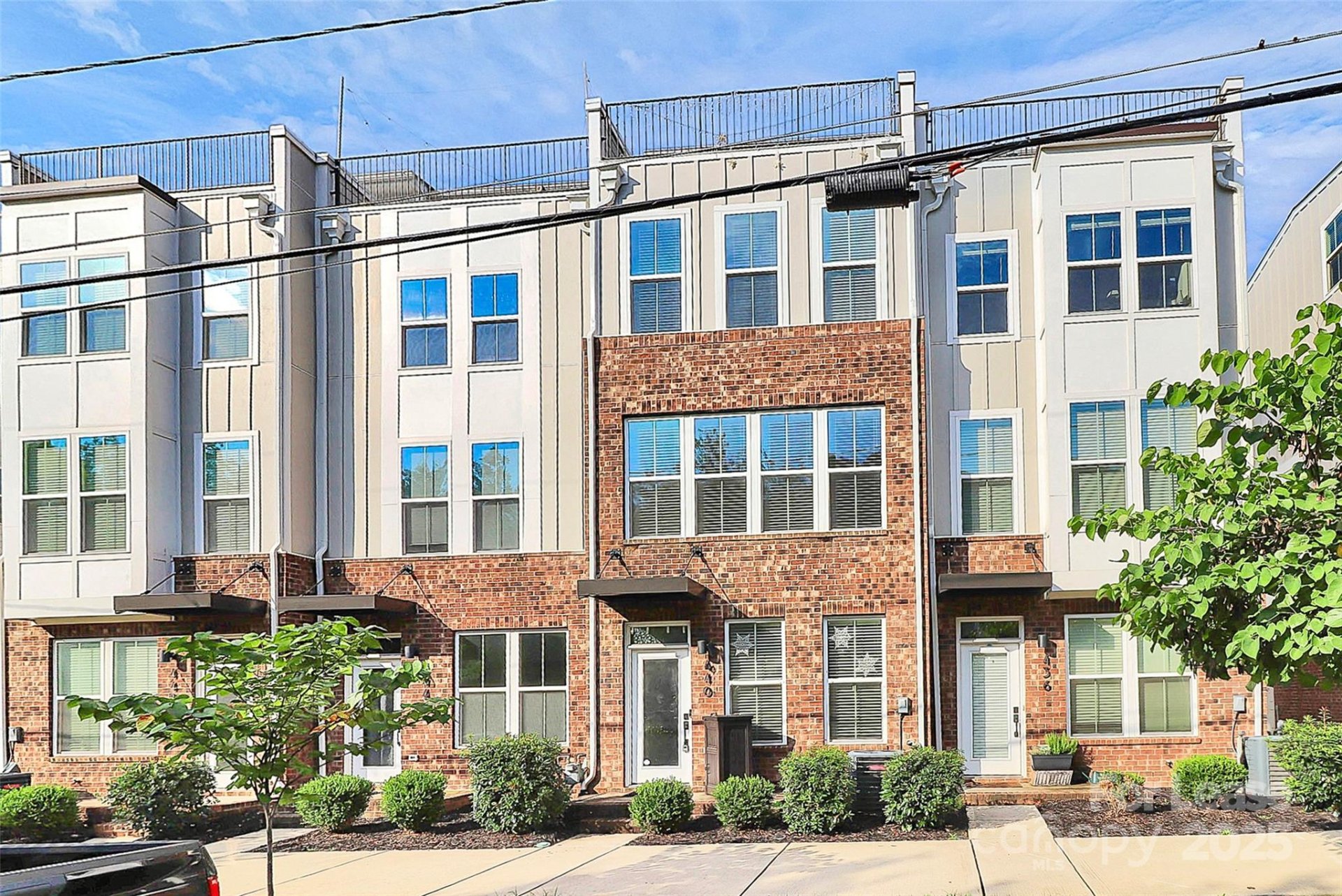 Property image 1 at 440 E 16th Street, Charlotte, NC 28206