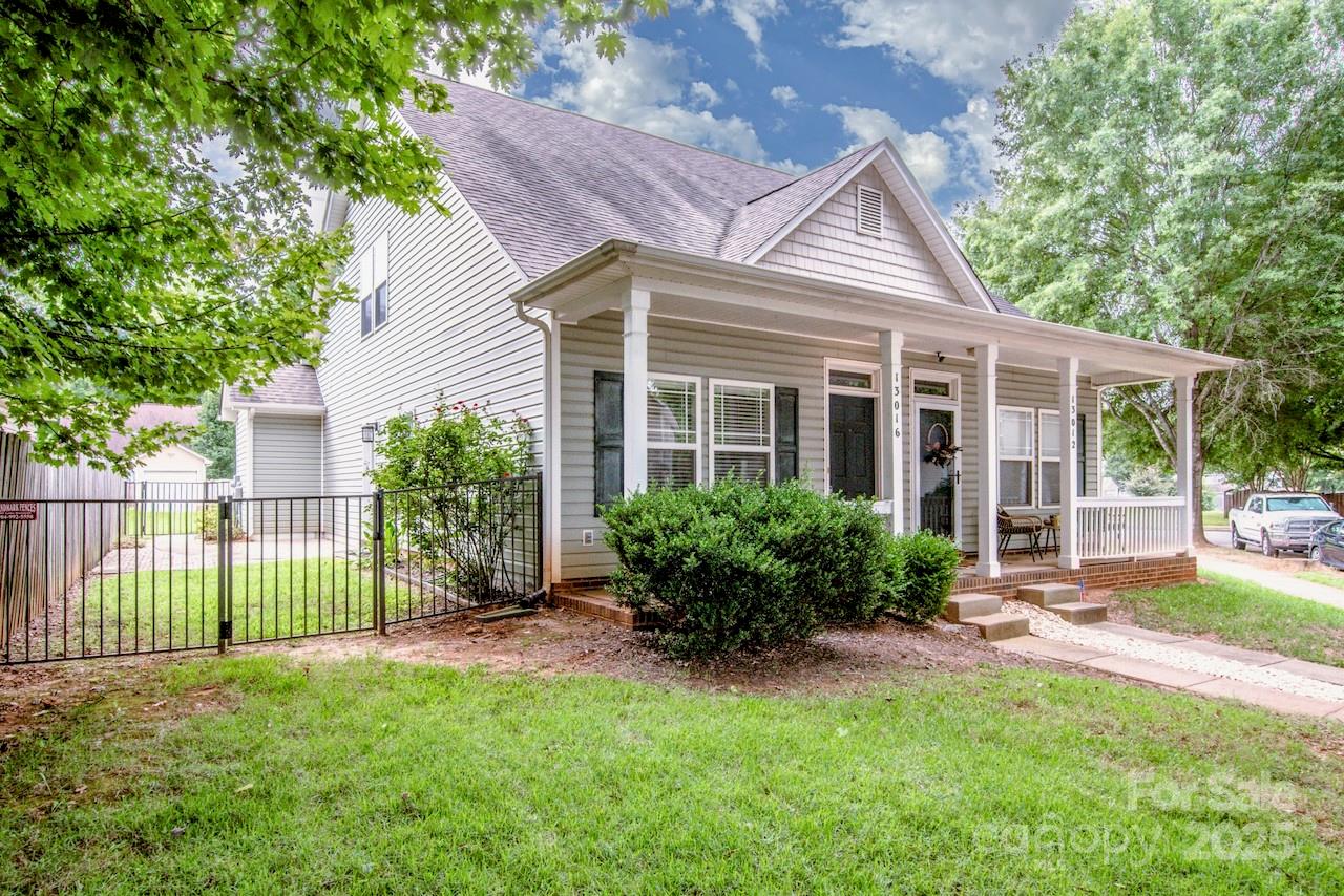 Property image 2 at 13016 Meadowmere Road, Huntersville, NC 28078