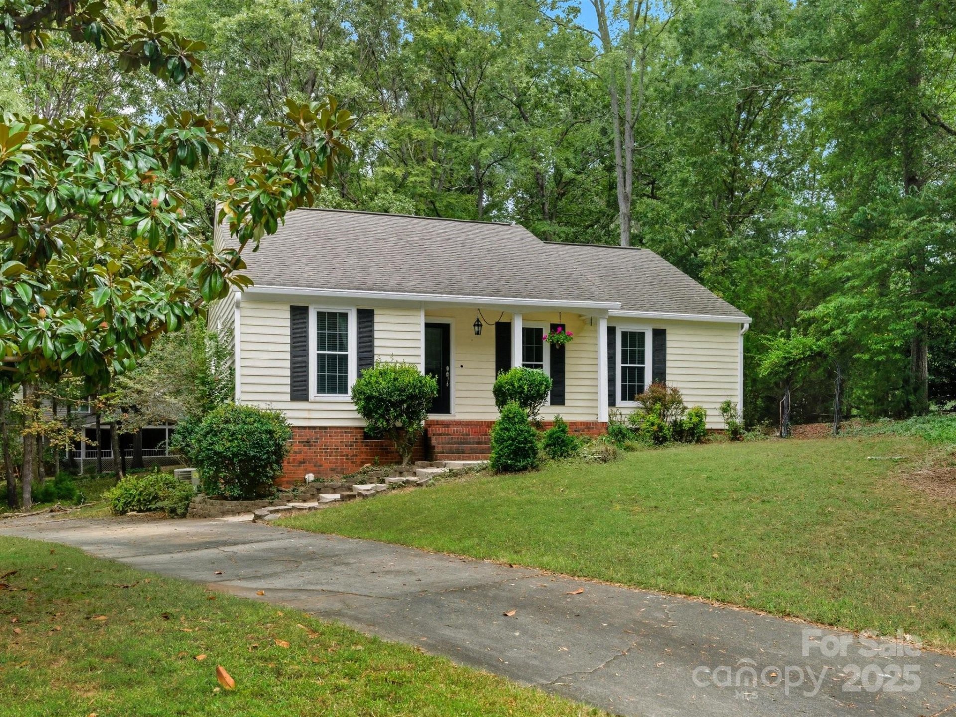 10400 Nine Iron Court