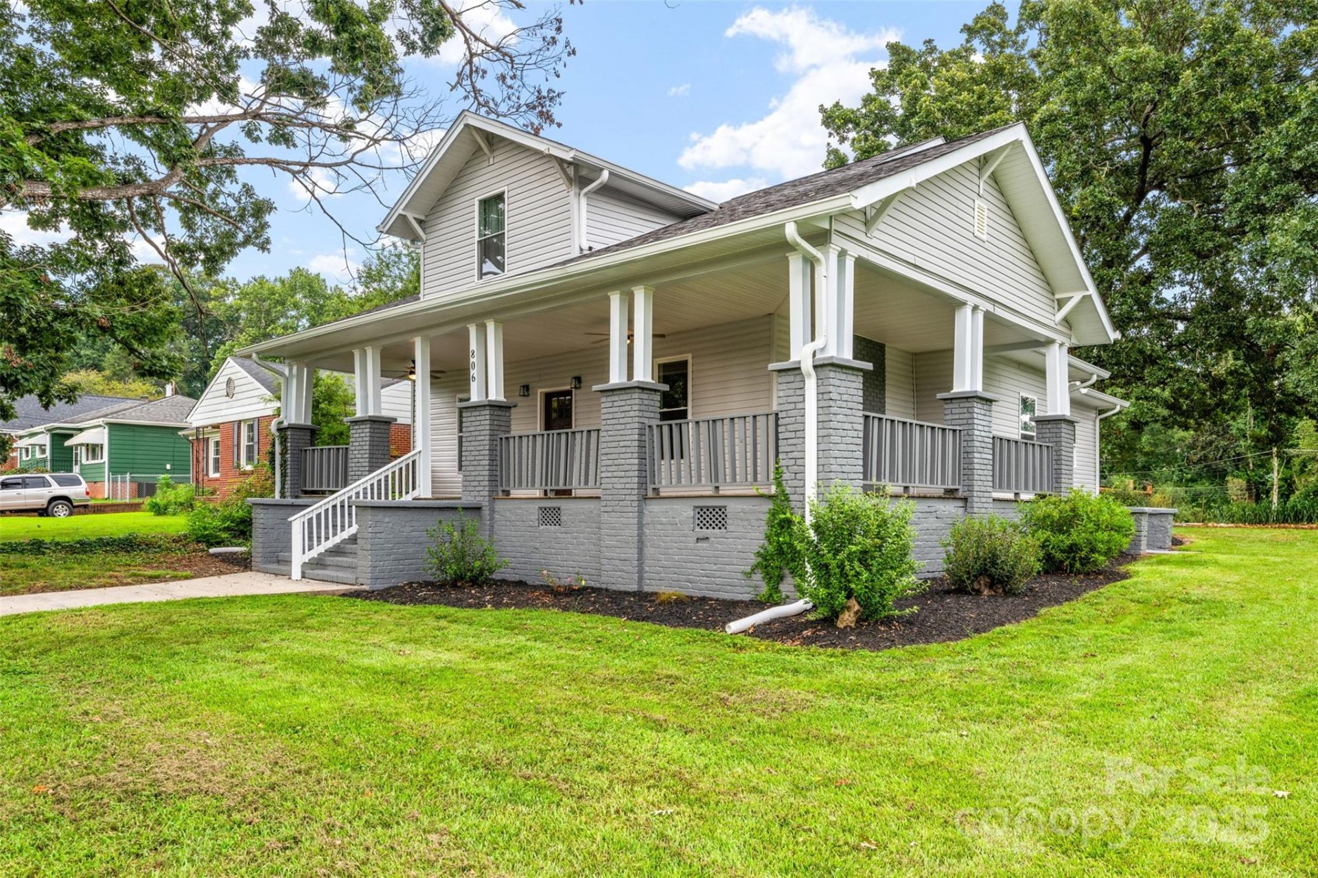 806 4th Street Drive