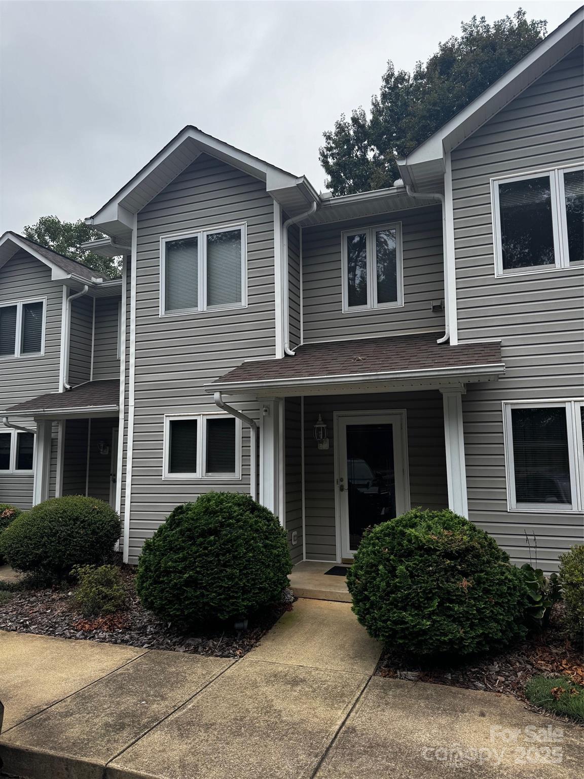 2617 White Oak Ct Extension